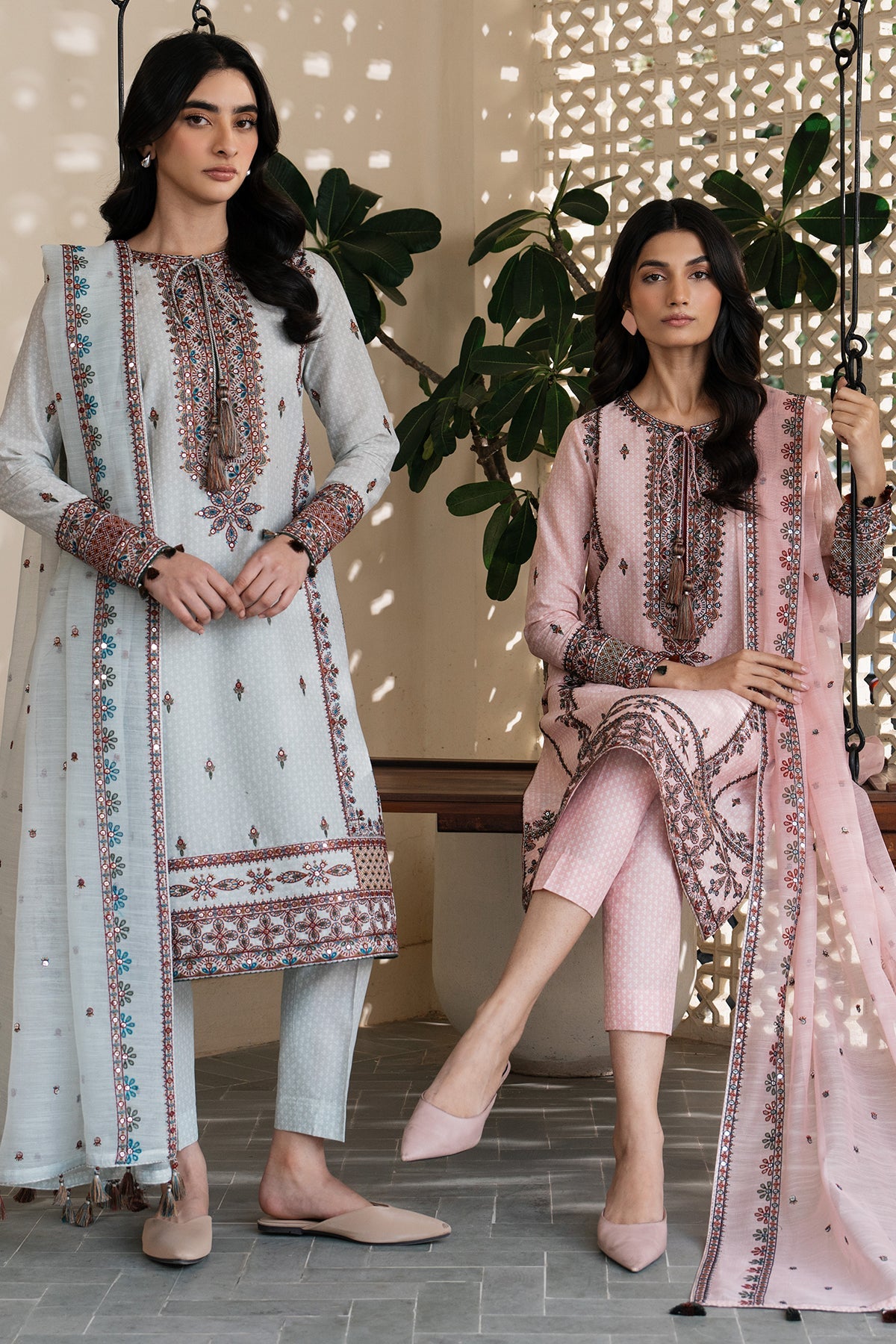 EMBROIDERED LAWN USE-9107