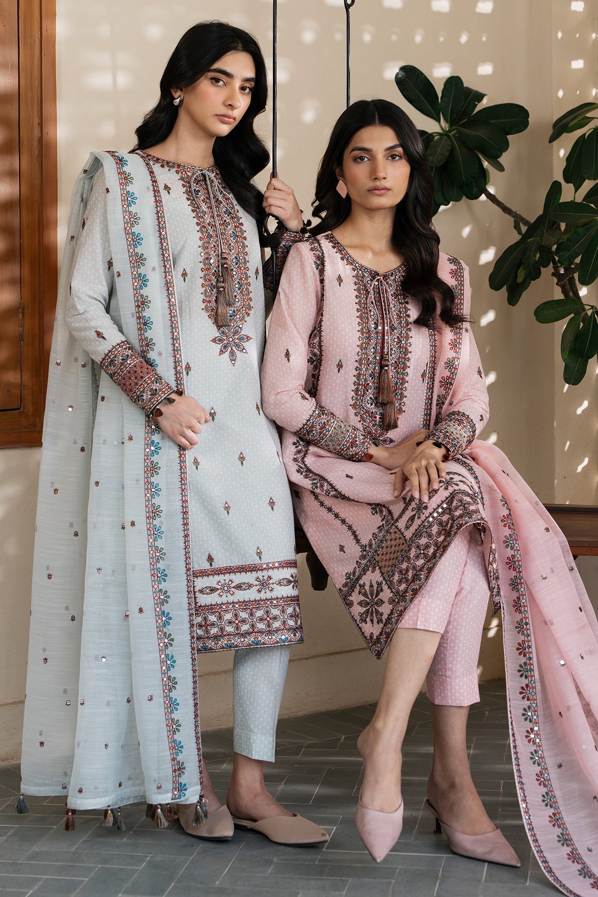 EMBROIDERED LAWN USE-9107