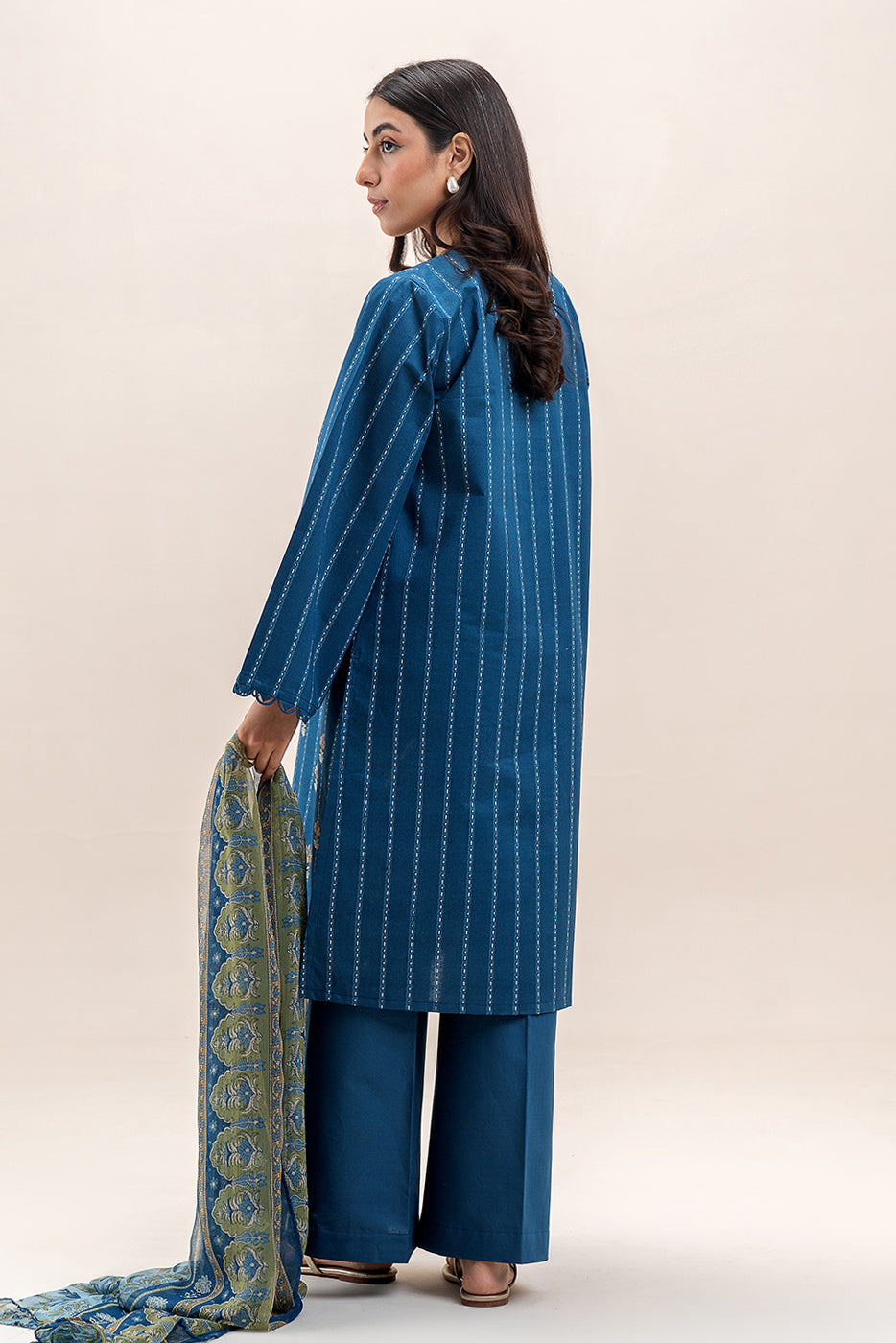 2 PIECE EMBROIDERED LAWN SUIT-AEGEAN BLUE (UNSTITCHED)