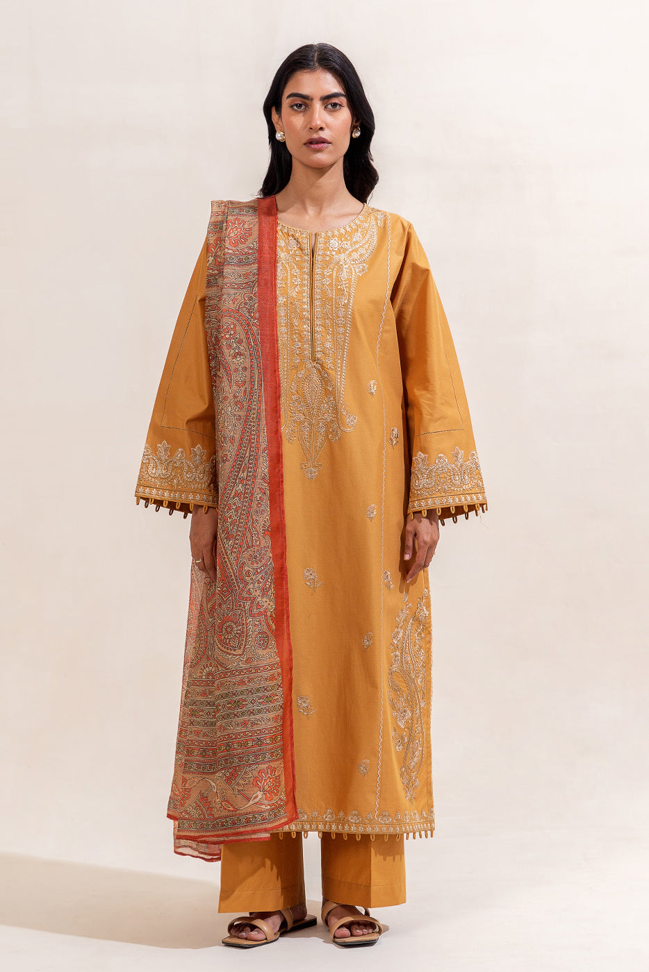 3 PIECE EMBROIDERED LAWN SUIT-AMBER GLAM (UNSTITCHED)