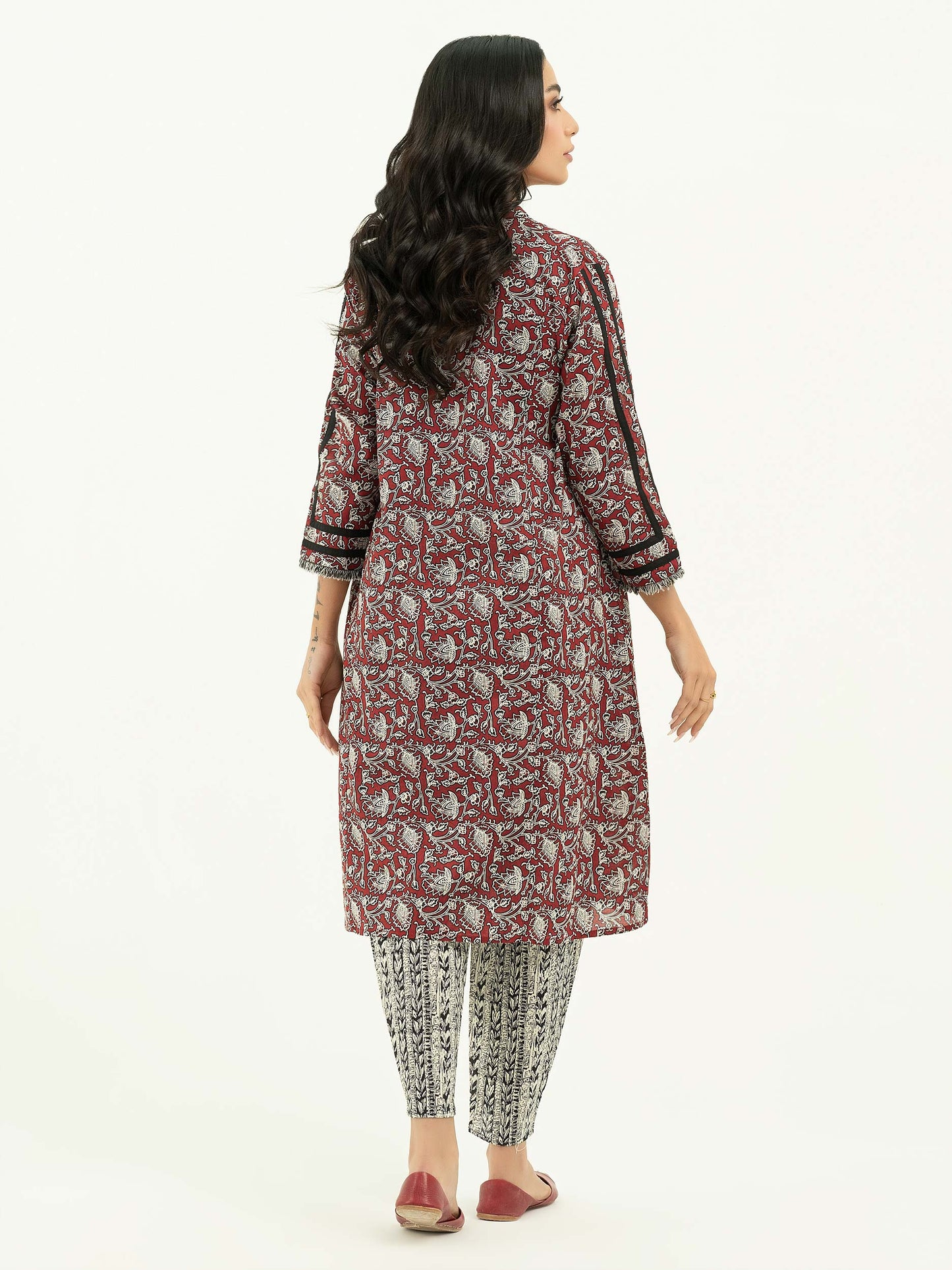 2 Piece Lawn Suit- Printed (Pret)