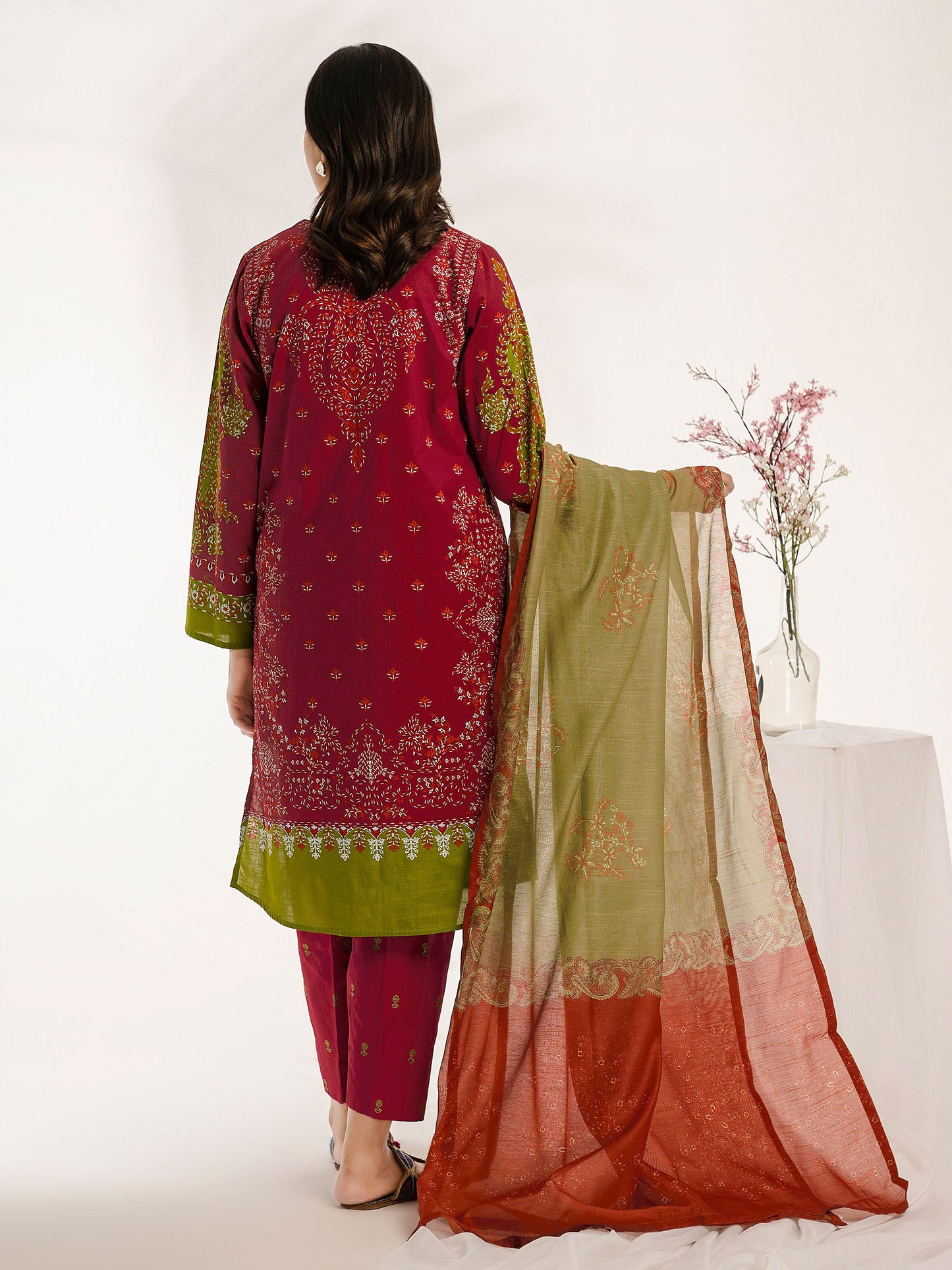 3 Piece Lawn Suit-Embroidered (Pret)