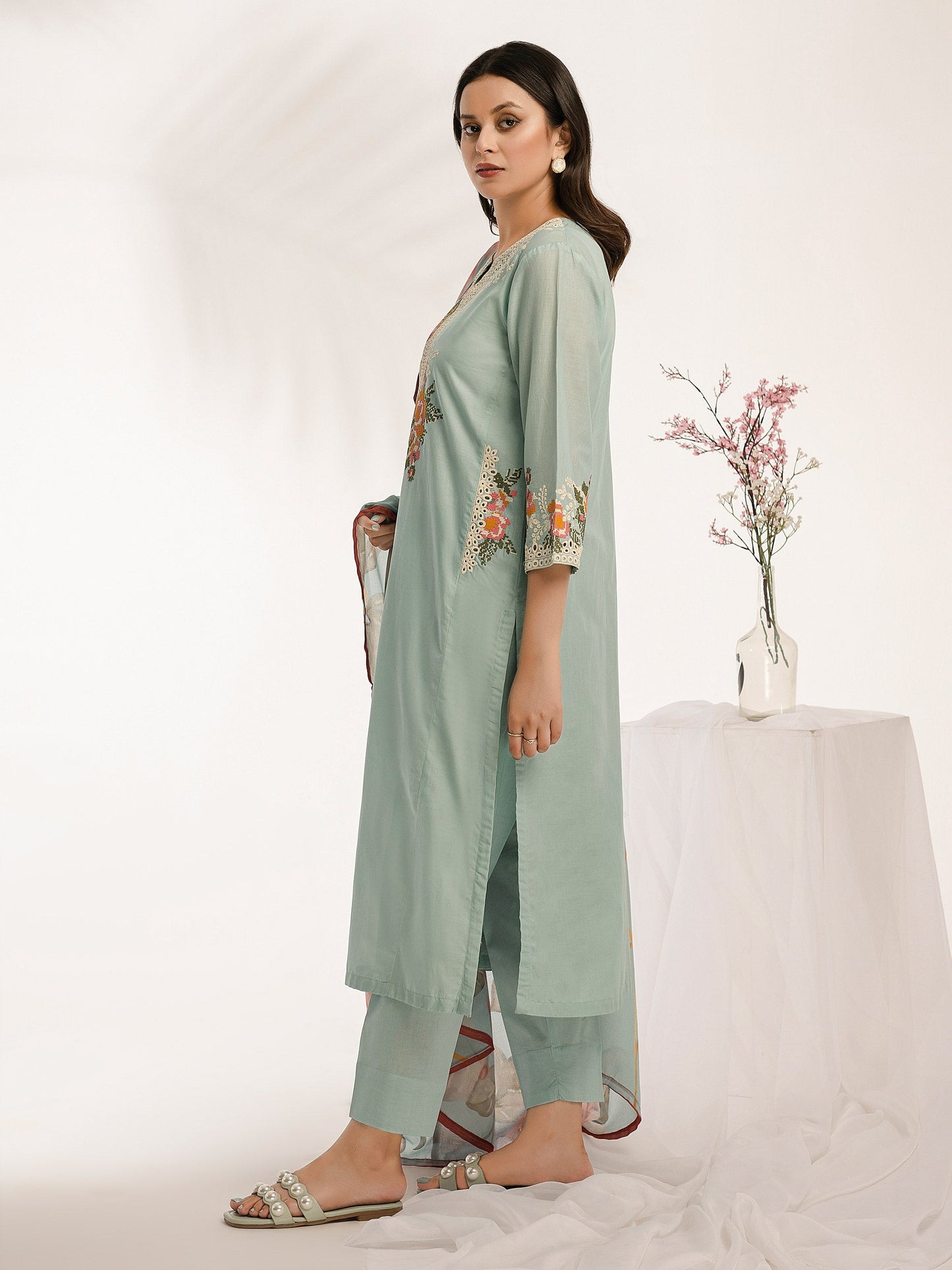 3 Piece Lawn Suit-Embroidered (Pret)