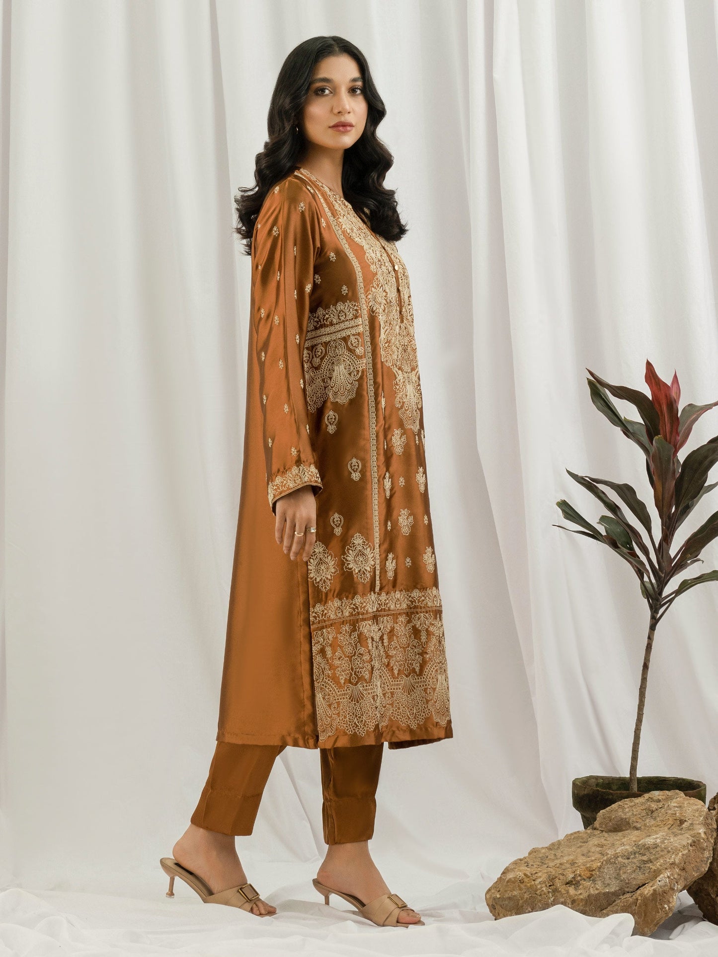 2 Piece Silk Suit- Embroidered (Pret)