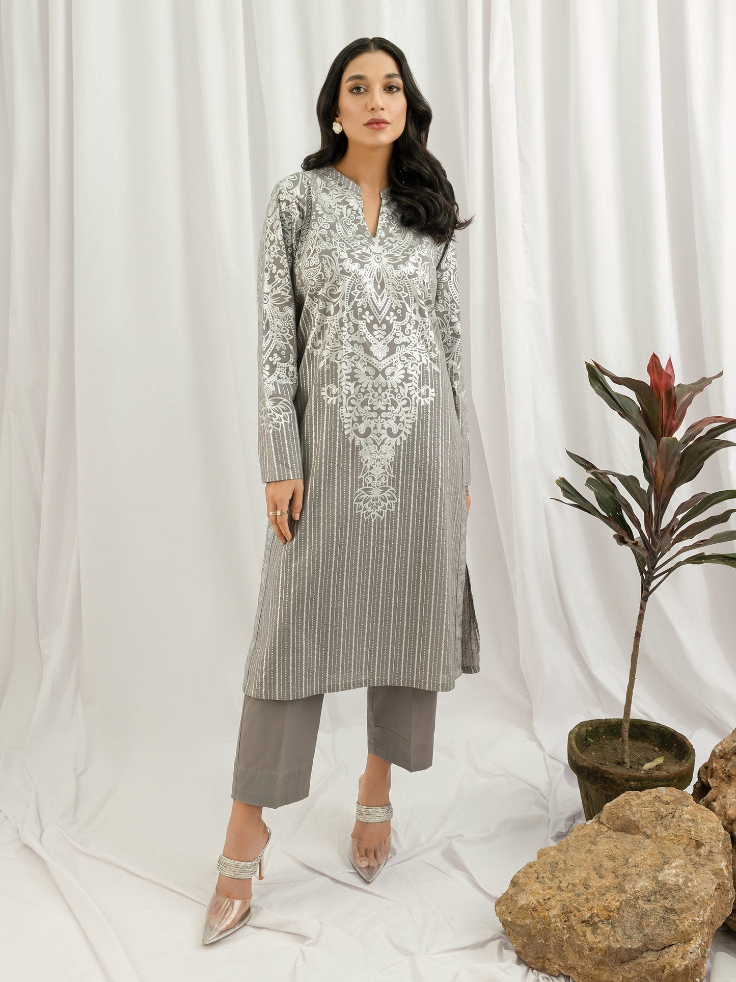 2 Piece Texture Lawn Suit- Paste Print (Pret)