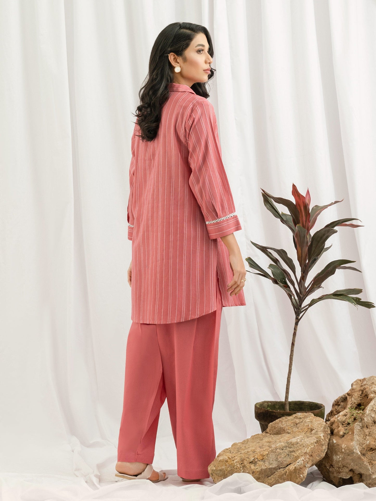 2 Piece Texture Lawn Suit- Dyed (Pret)