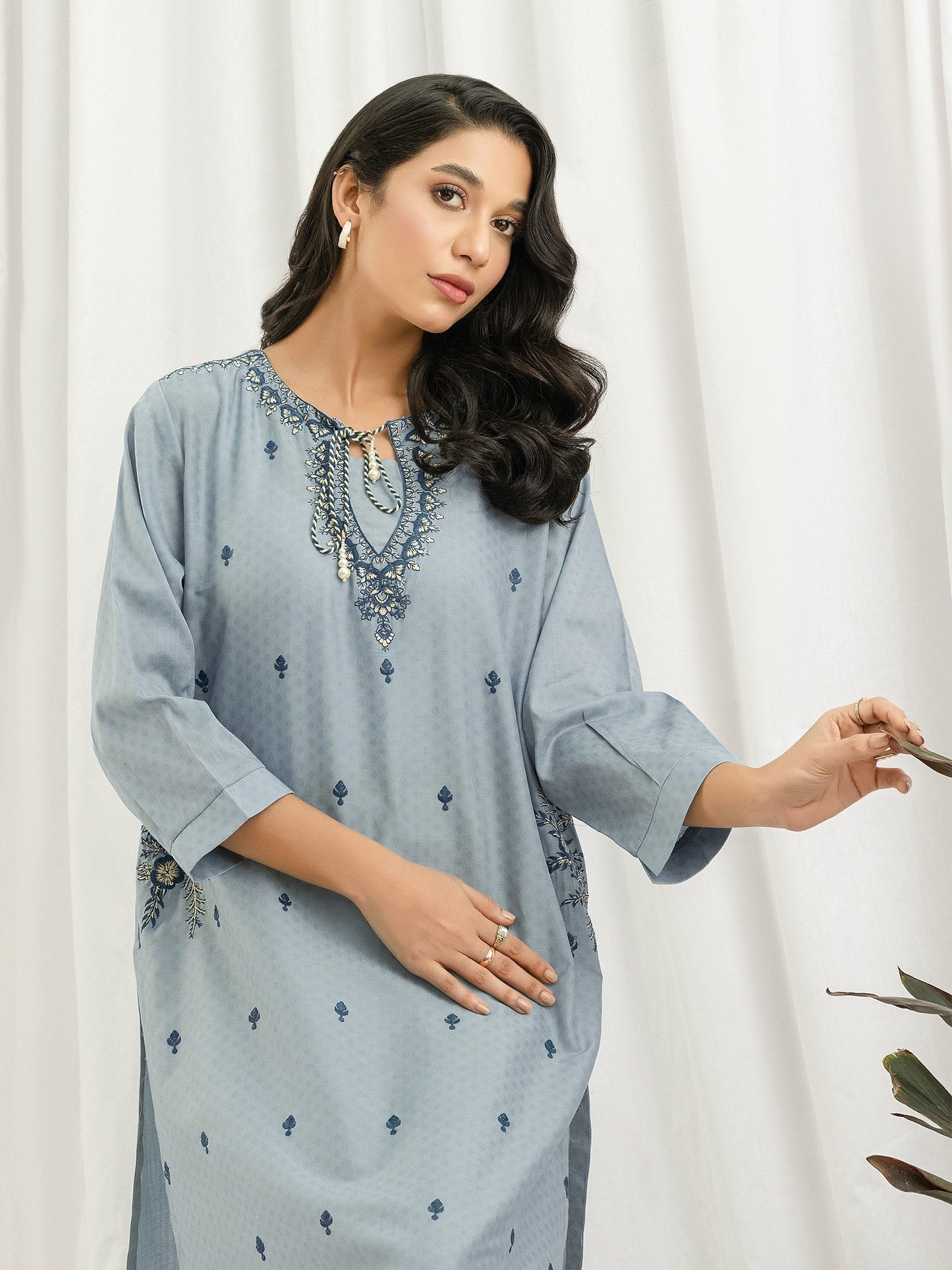 Texture Lawn Shirt- Embroidered (Pret)