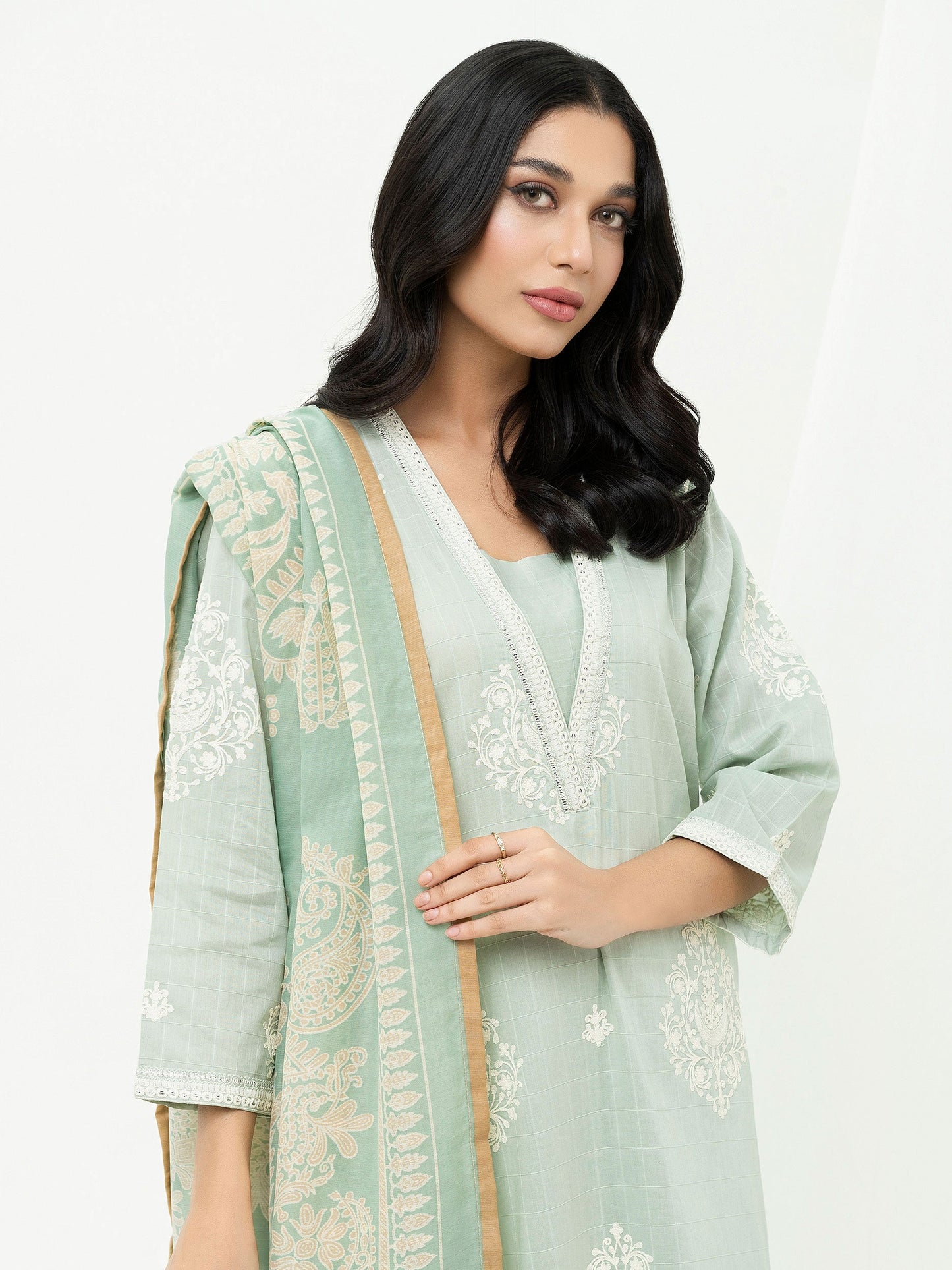 3 Piece Textured Lawn Suit-Embroidered (Pret)