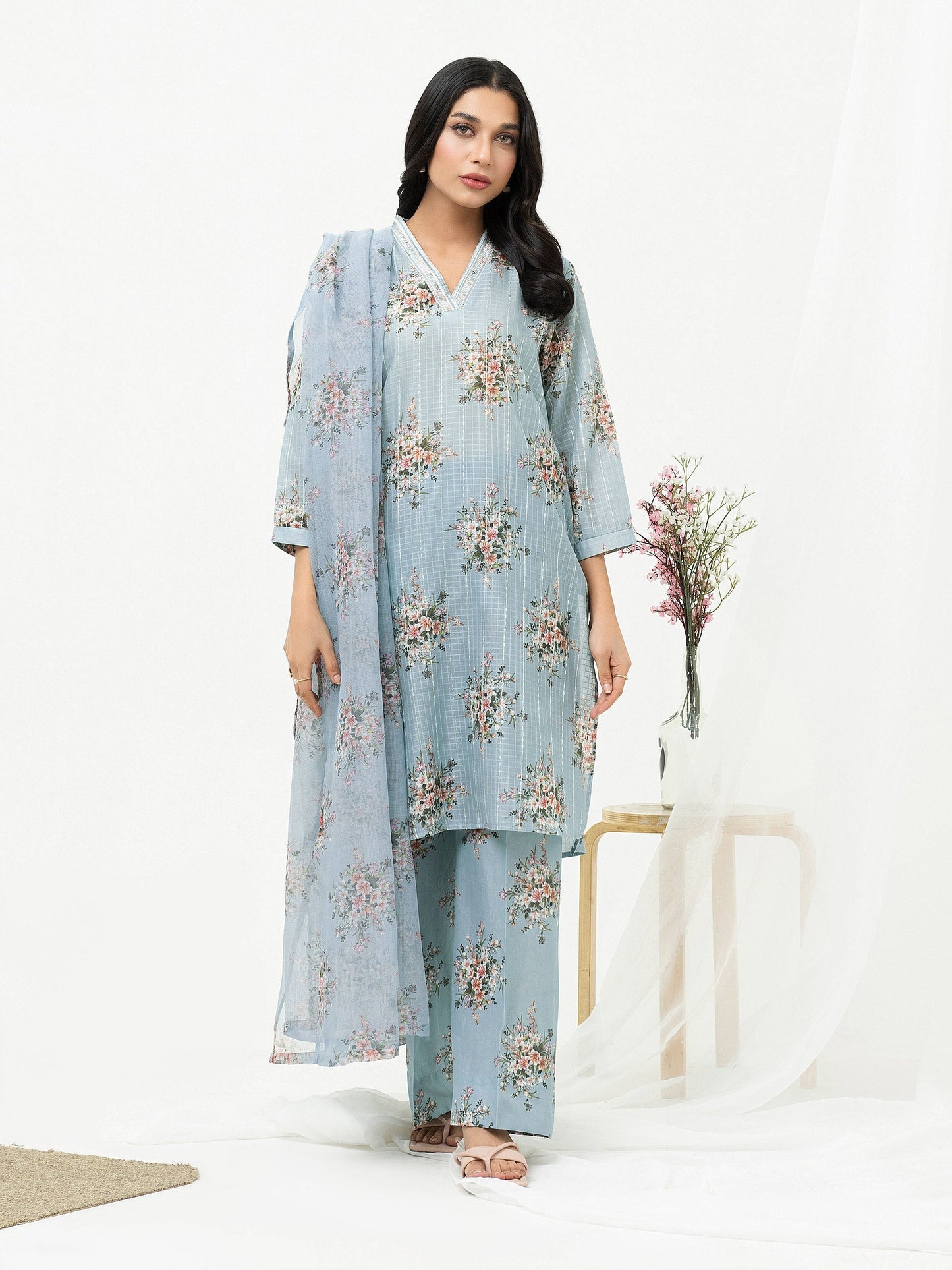 3 Piece Textured Lawn Suit-Embroidered (Pret)