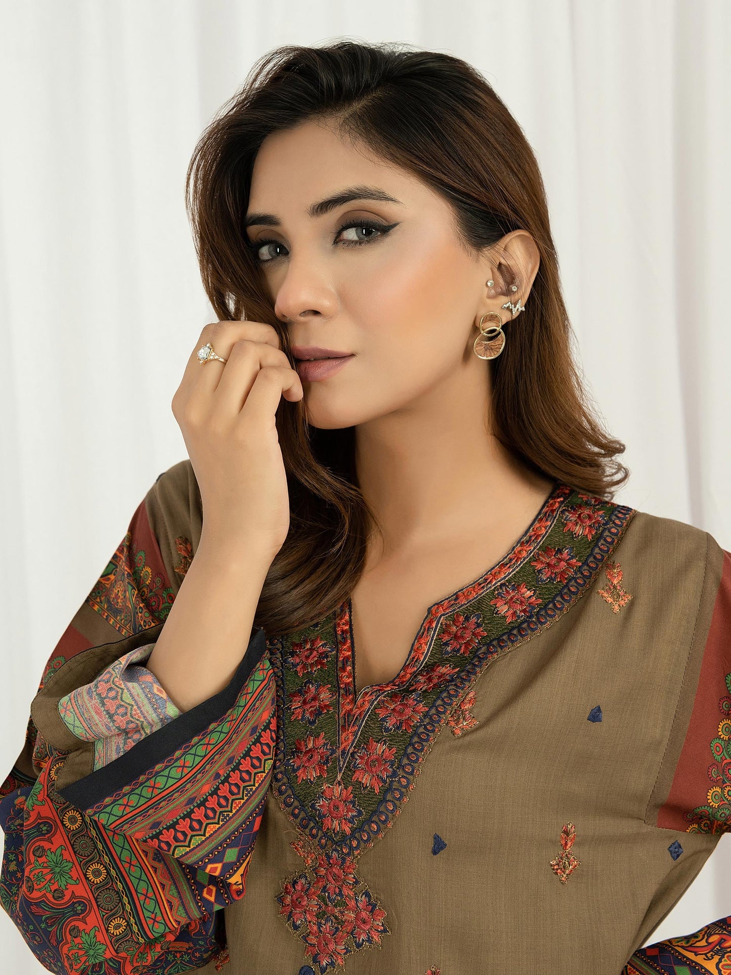 2 Piece Viscose Suit- Embroidered (Pret)