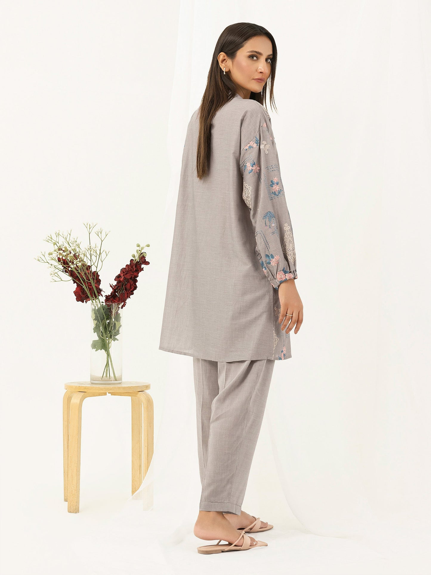 2 Piece Yarn Dyed Suit-Embroidered (Pret)