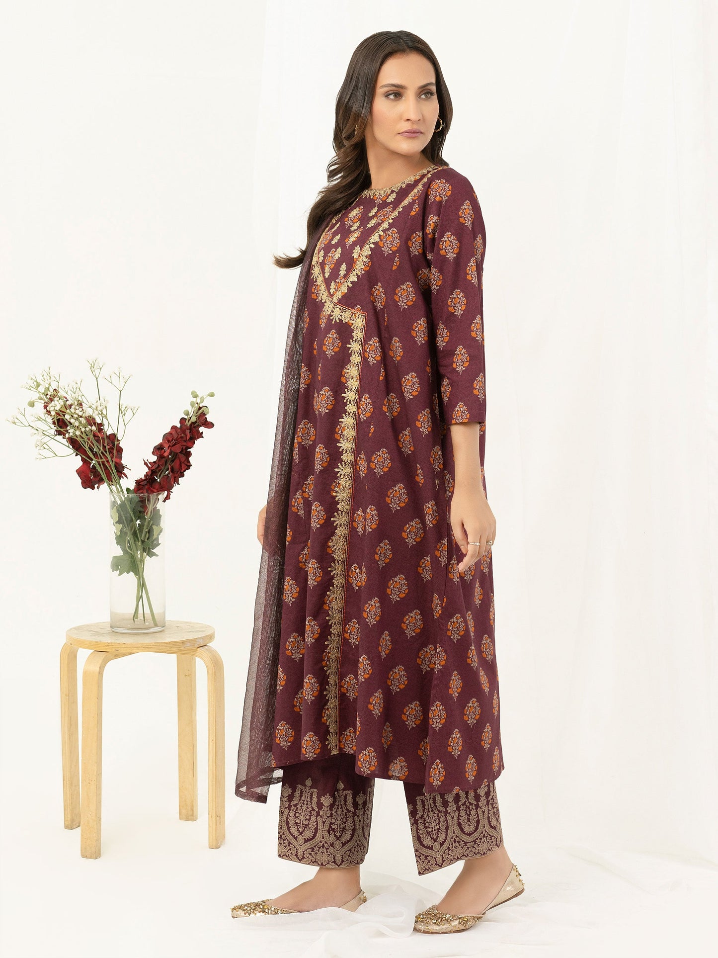 3 Piece Lawn Suit-Embroidered (Pret)