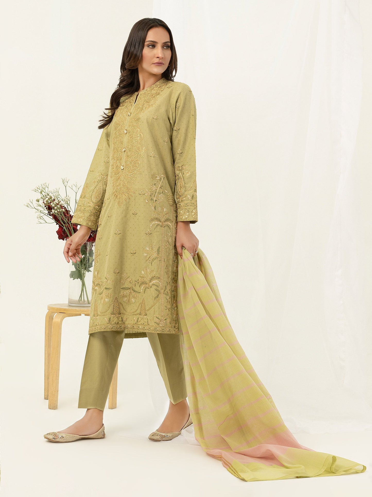 3 Piece Textured Lawn Suit-Embroidered (Pret)