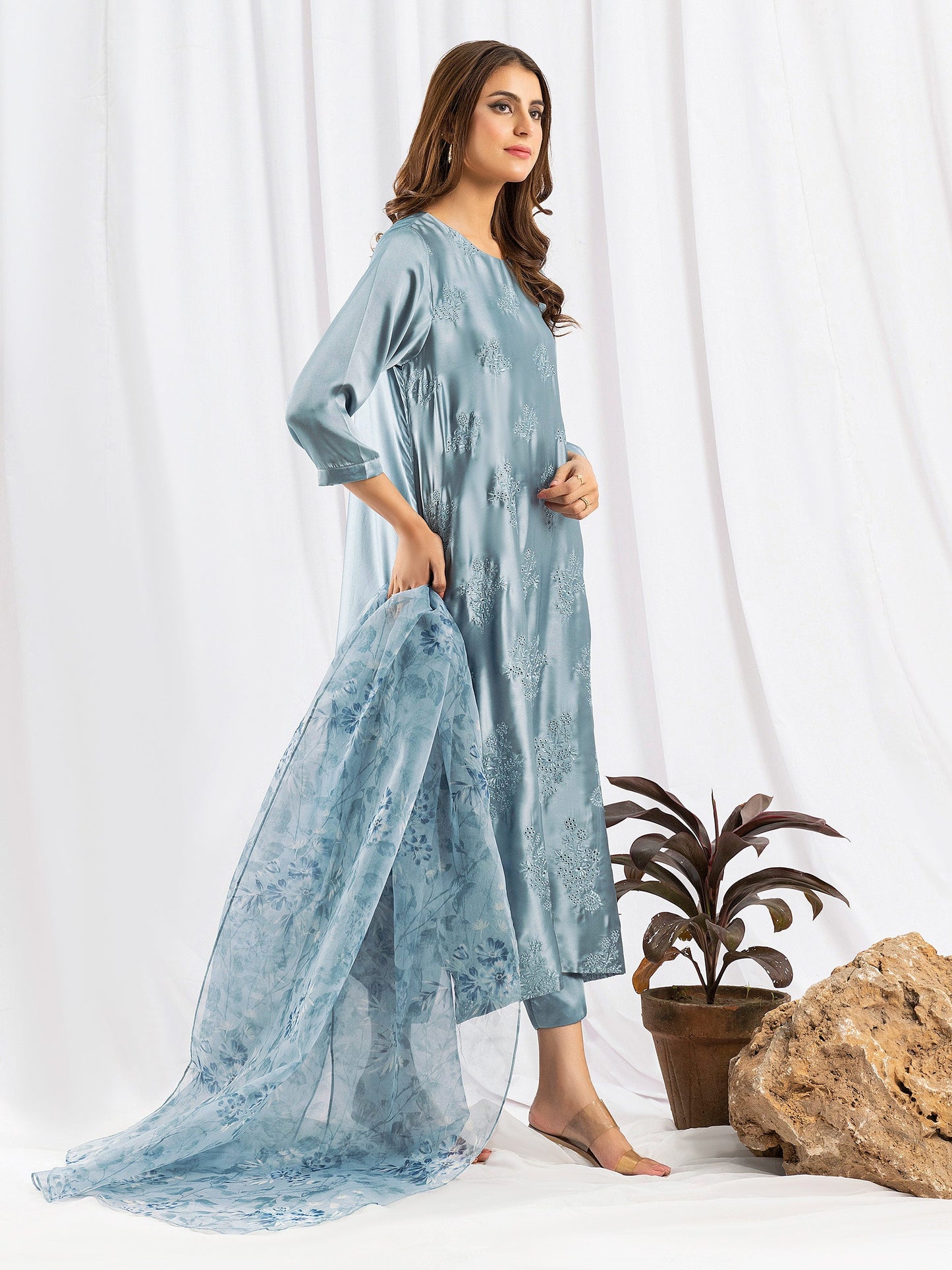 3 Piece Silk Suit-Embroidered (Pret)