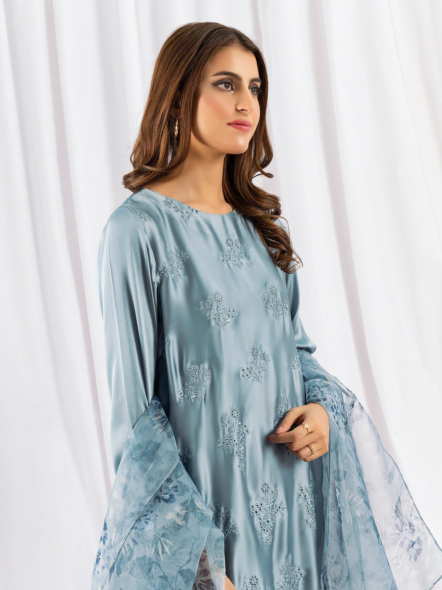 3 Piece Silk Suit-Embroidered (Pret)