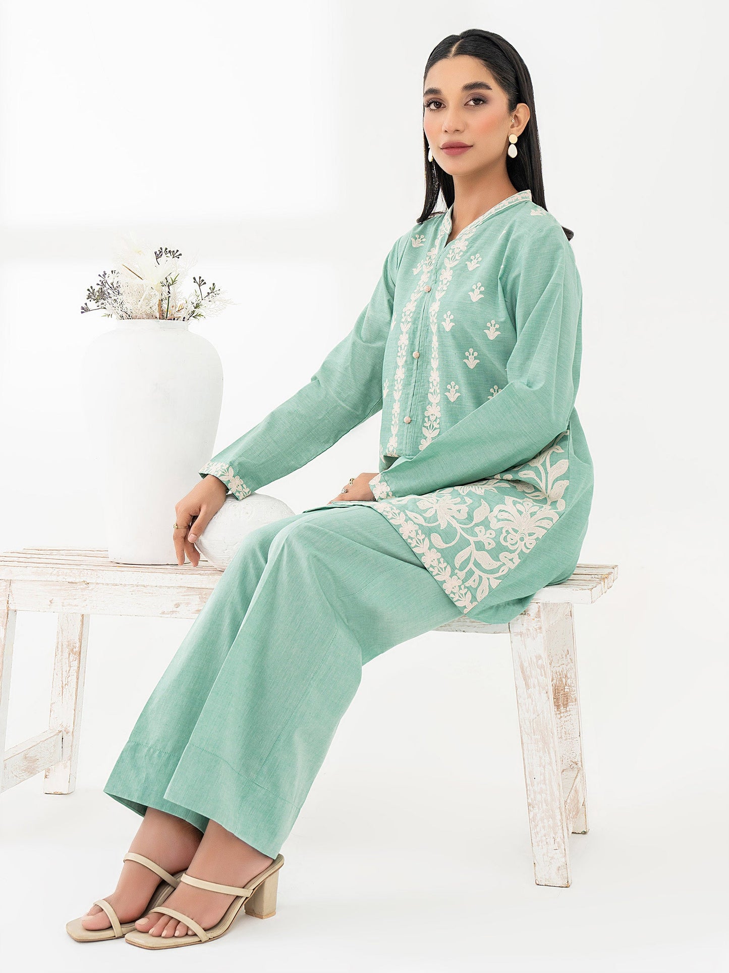 2 Piece Yarn Dyed Suit- Embroidered (Pret)