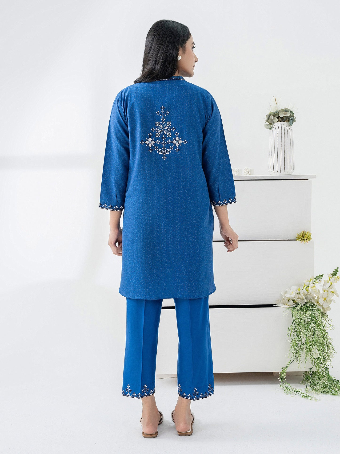 2 Piece Yarn Dyed Suit-Embroidered (Pret)