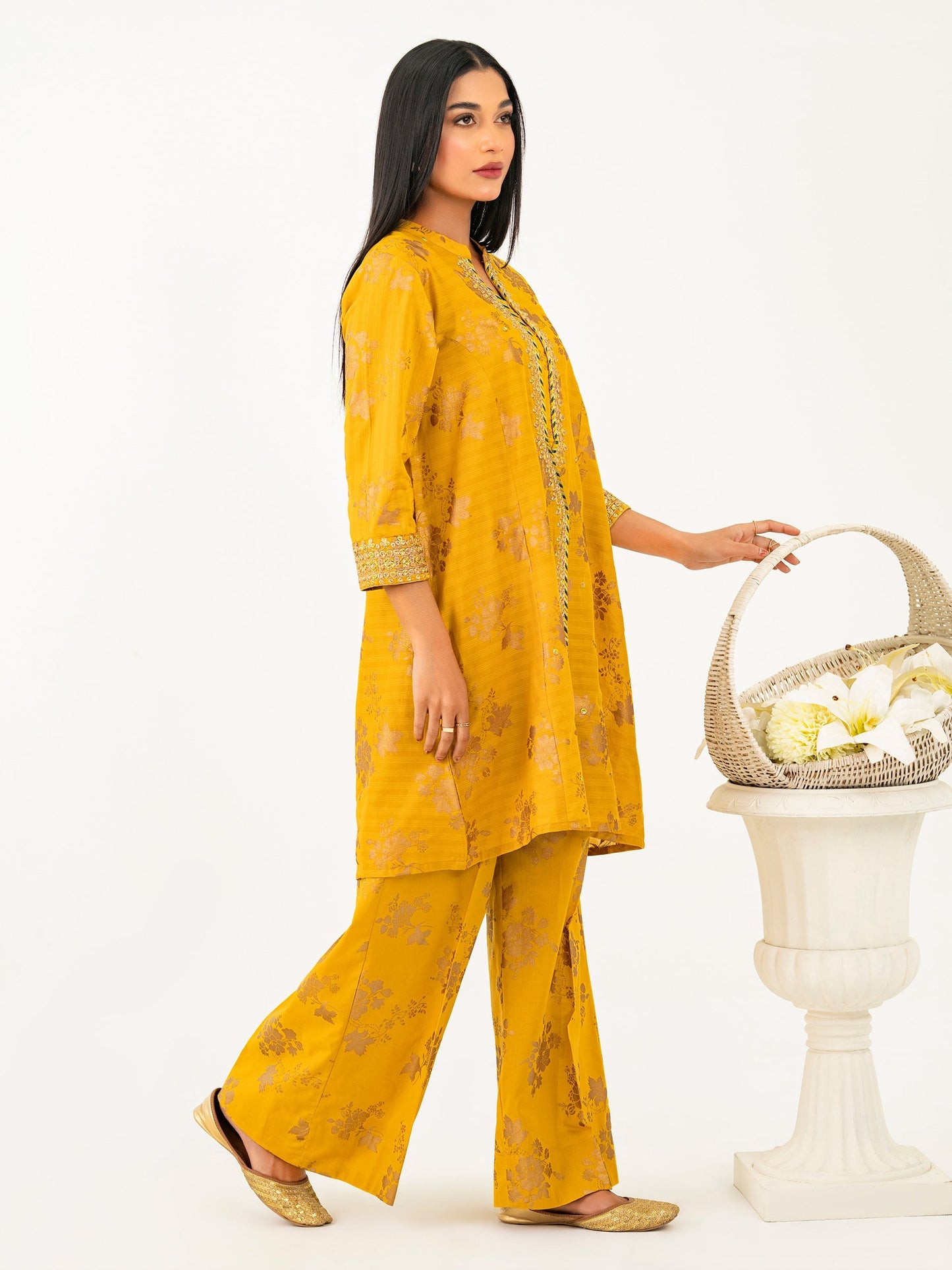 2 Piece Lawn Suit-Embroidered (Pret)