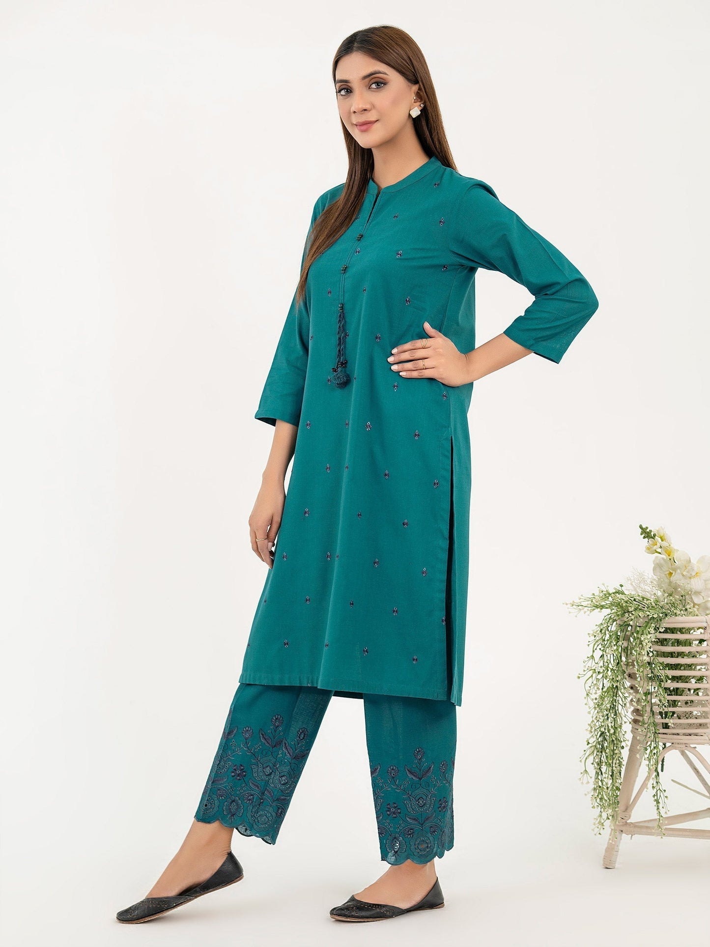 2 Piece Lawn Suit-Embroidered (Pret)