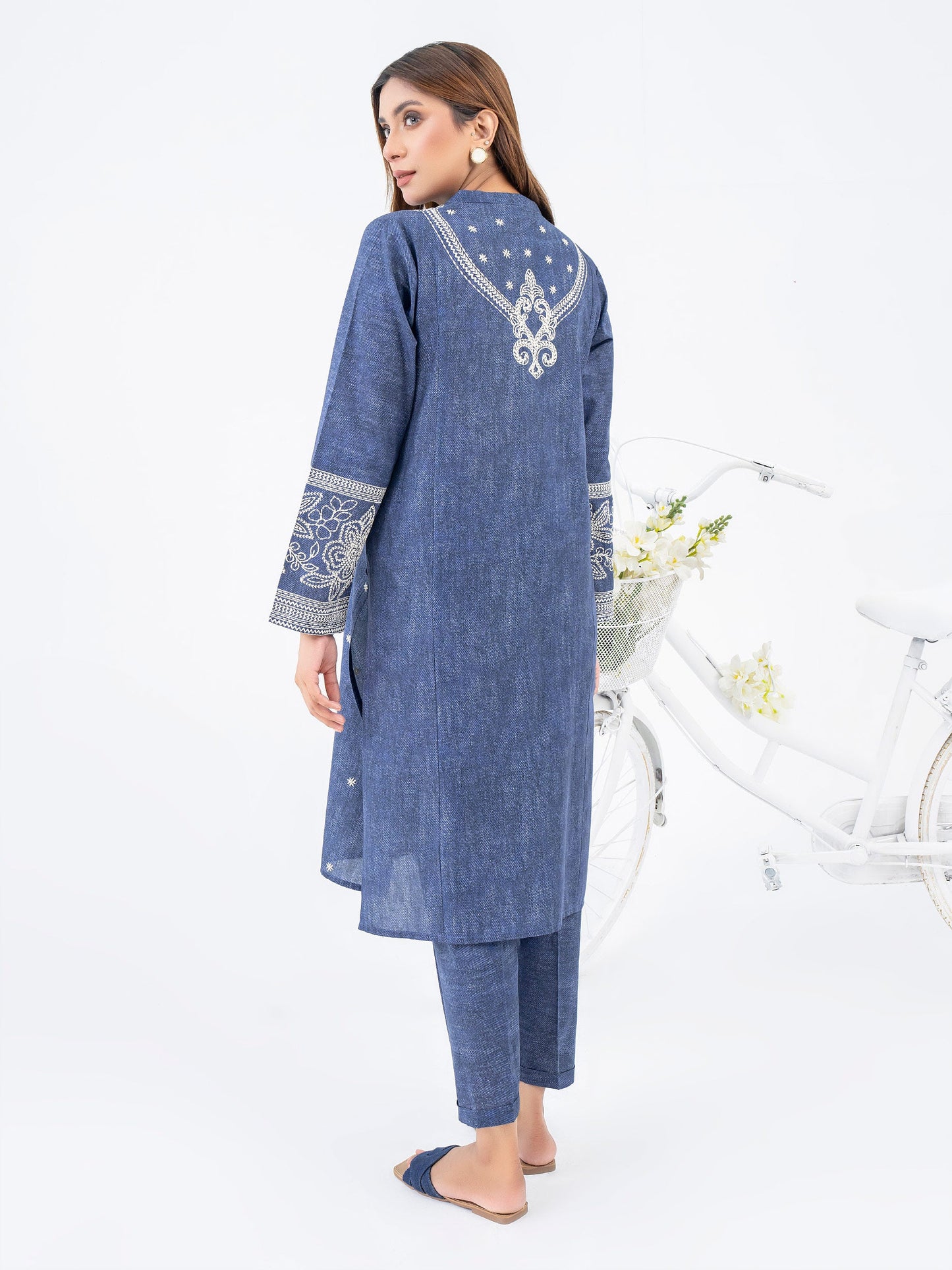 2 Piece Lawn Suit-Embroidered (Pret)