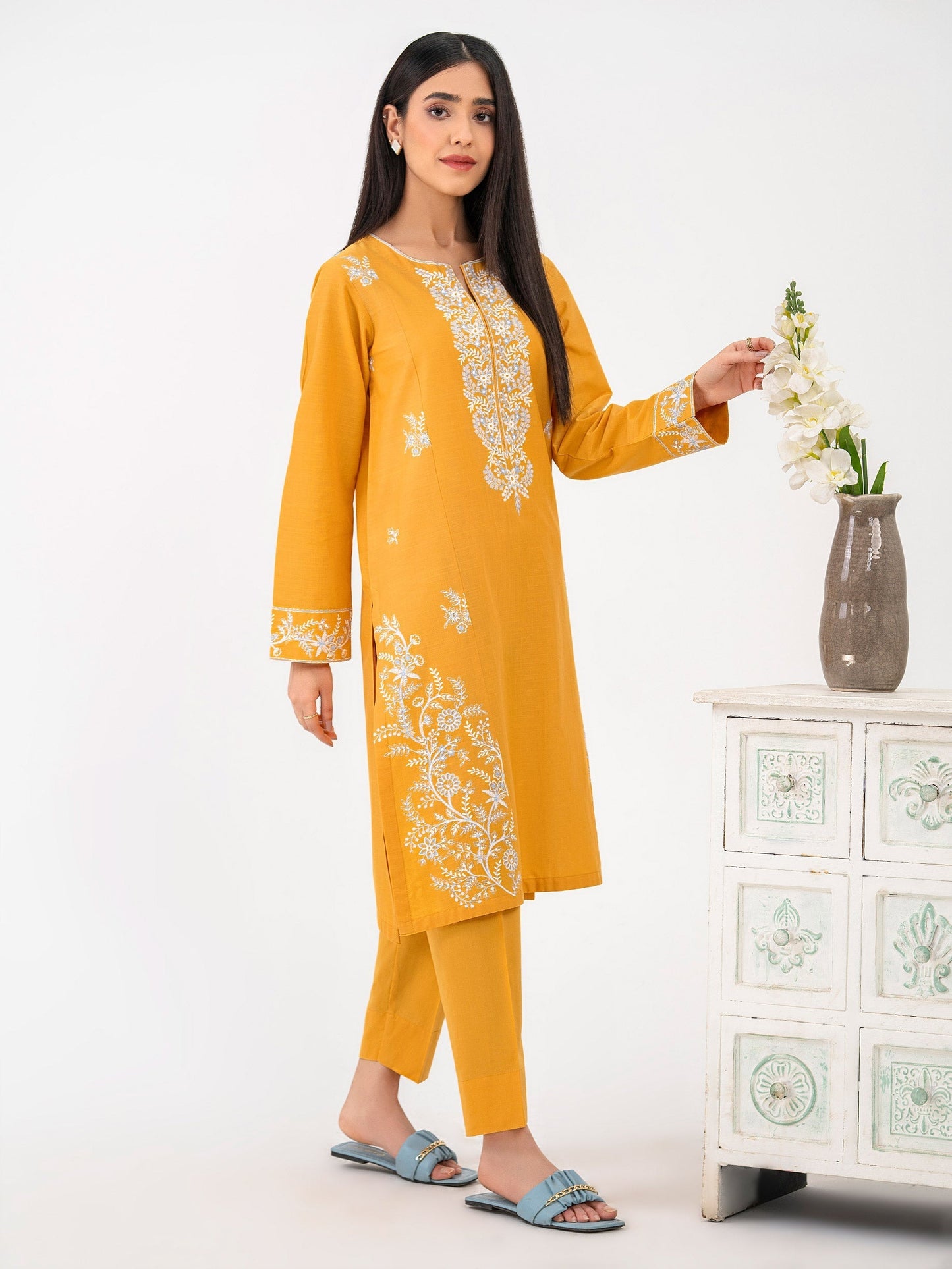 2 Piece Lawn Suit-Embroidered (Pret)