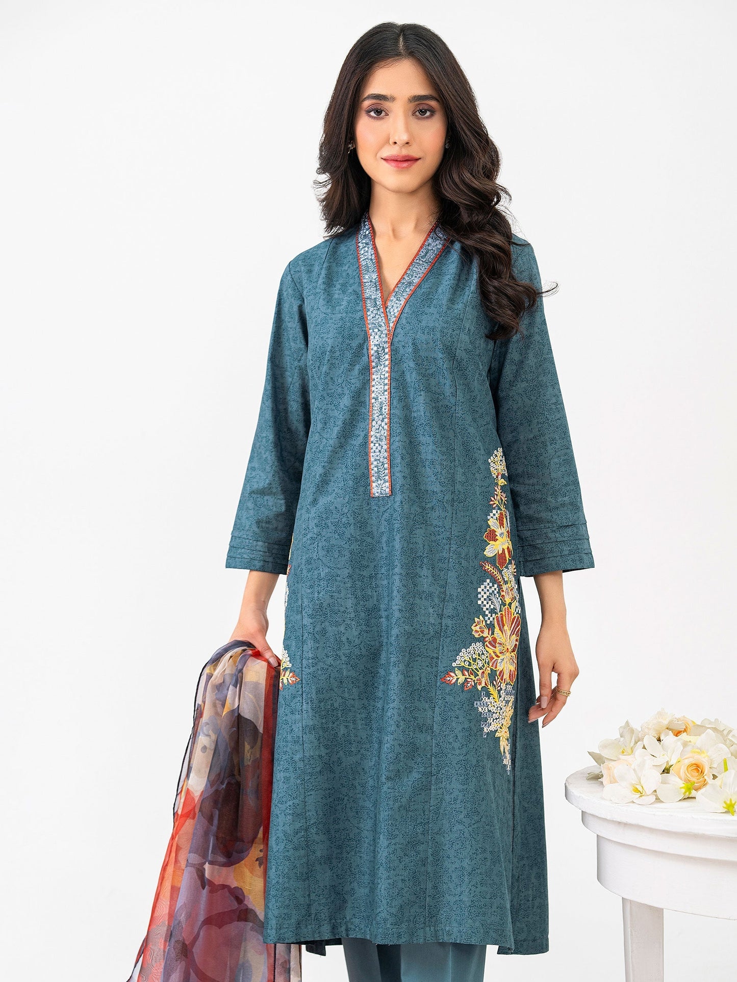 3 Piece Lawn Suit-Embroidered (Pret)