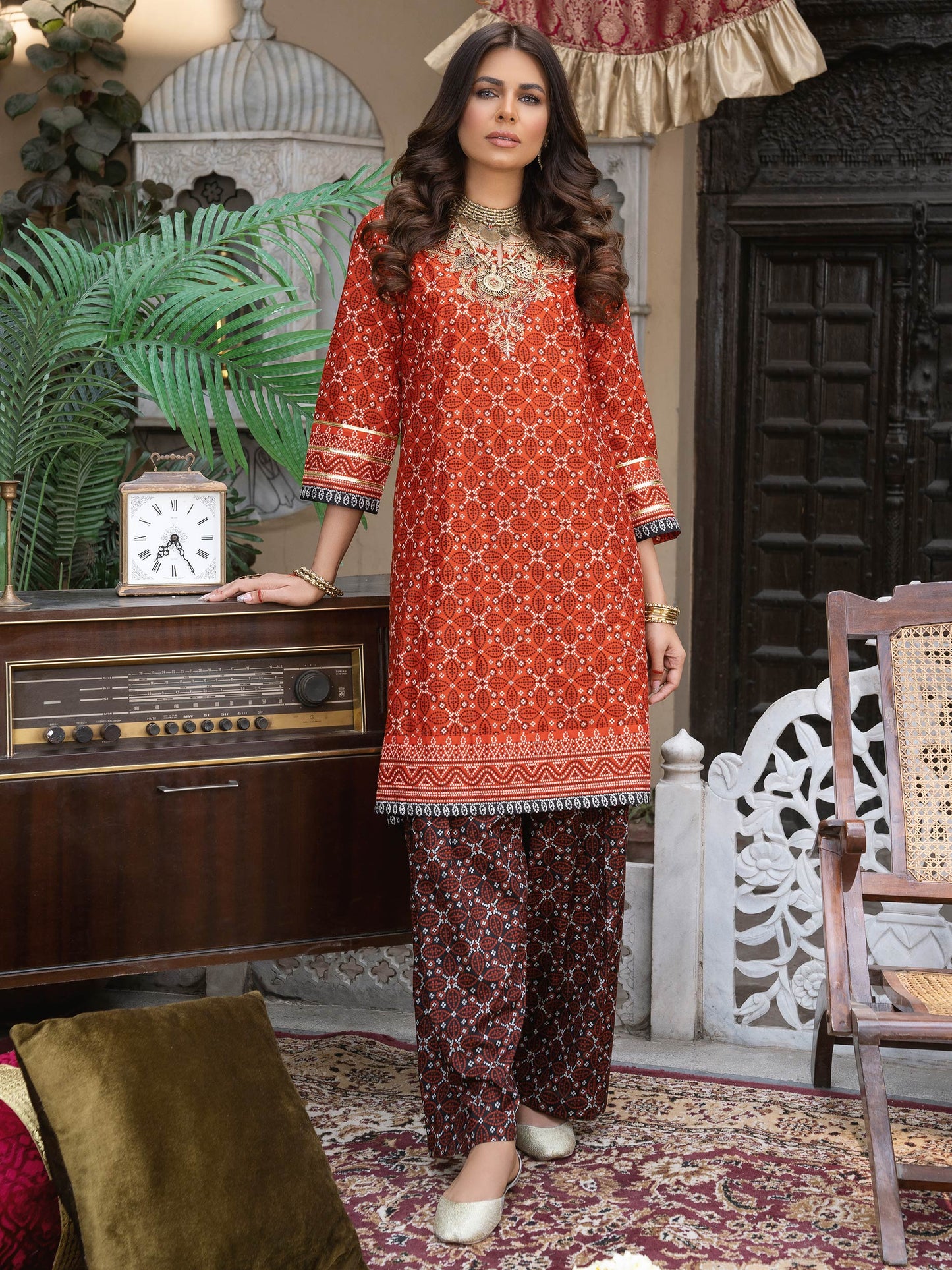 2 Piece Lawn Suit-Embroidered (Pret)