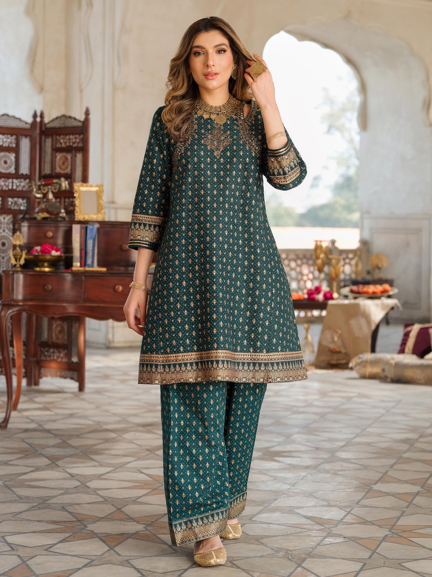 2 Piece Lawn Suit-Embroidered (Pret)