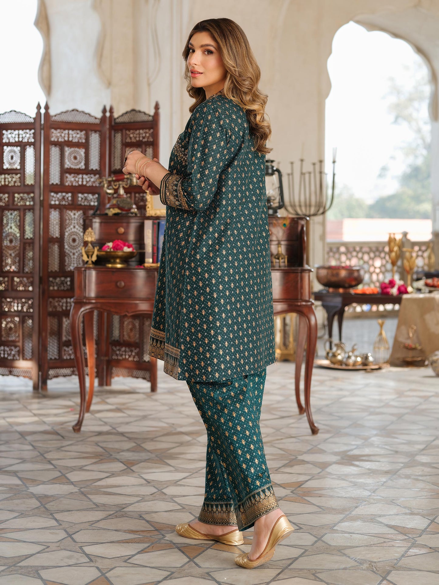 2 Piece Lawn Suit-Embroidered (Pret)