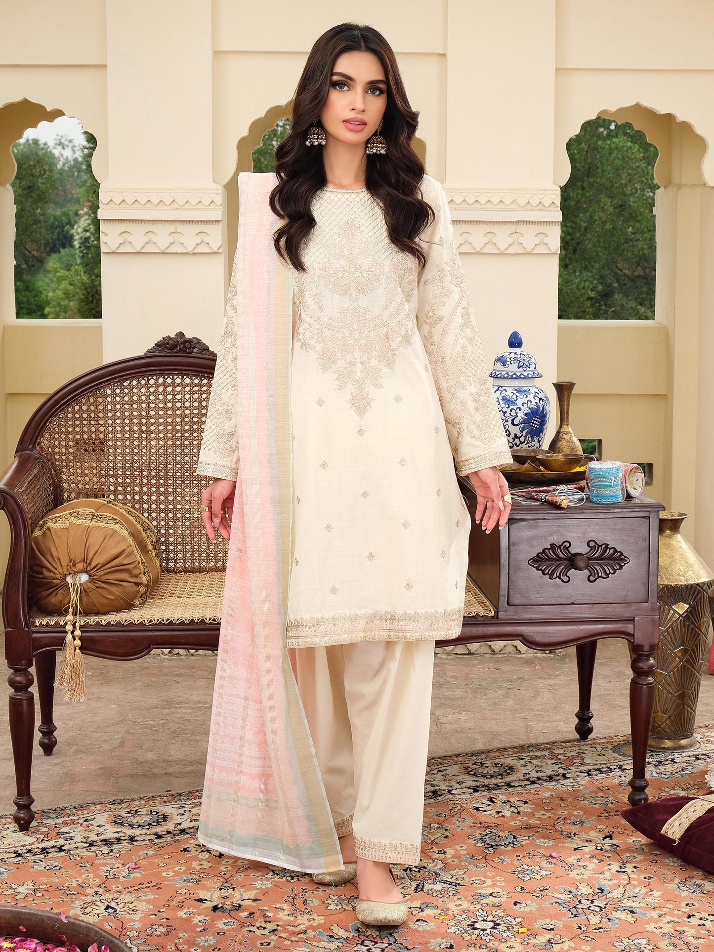 3 Piece Lawn Suit-Embroidered (Pret)