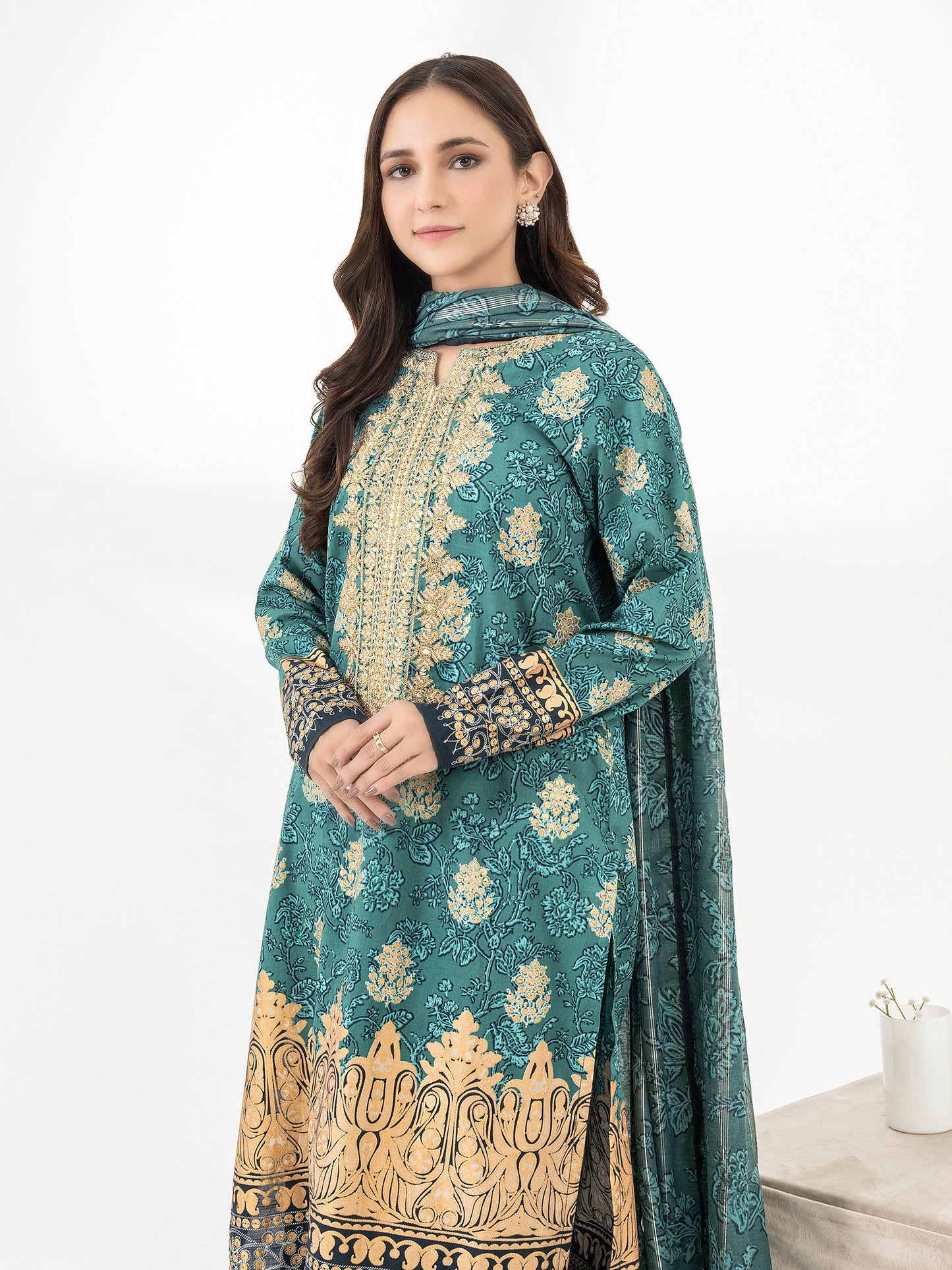 3 Piece Lawn Suit-Embroidered (Pret)