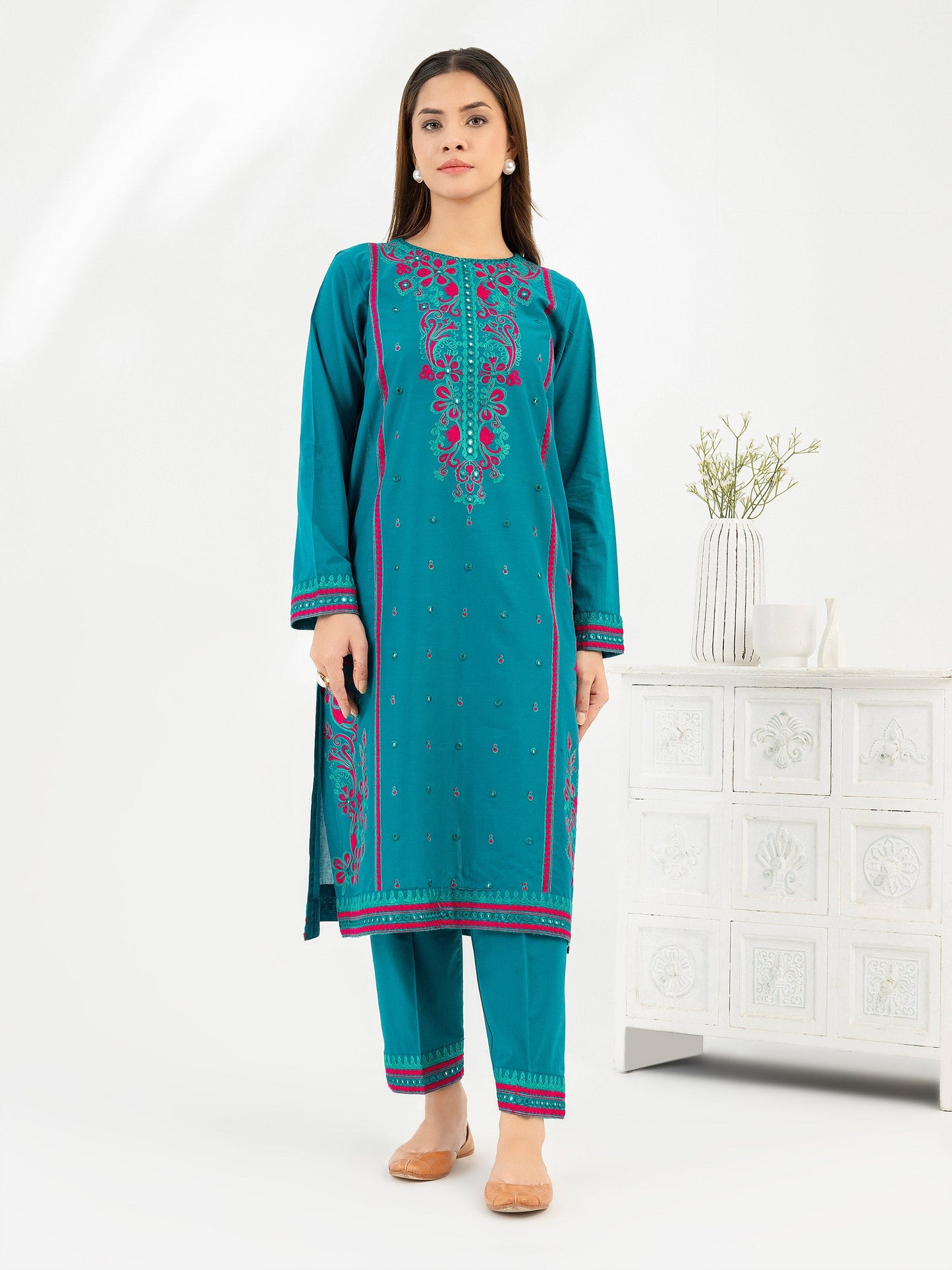 2 Piece Lawn Suit-Embroidered (Pret)