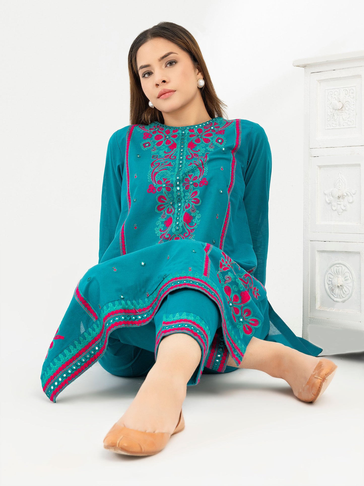 2 Piece Lawn Suit-Embroidered (Pret)