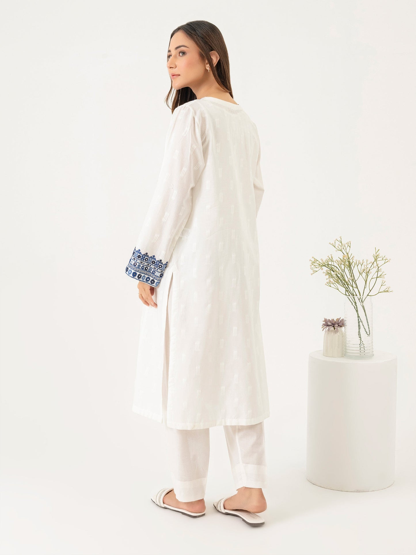 2 Piece Lawn Suit-Embroidered(Pret)