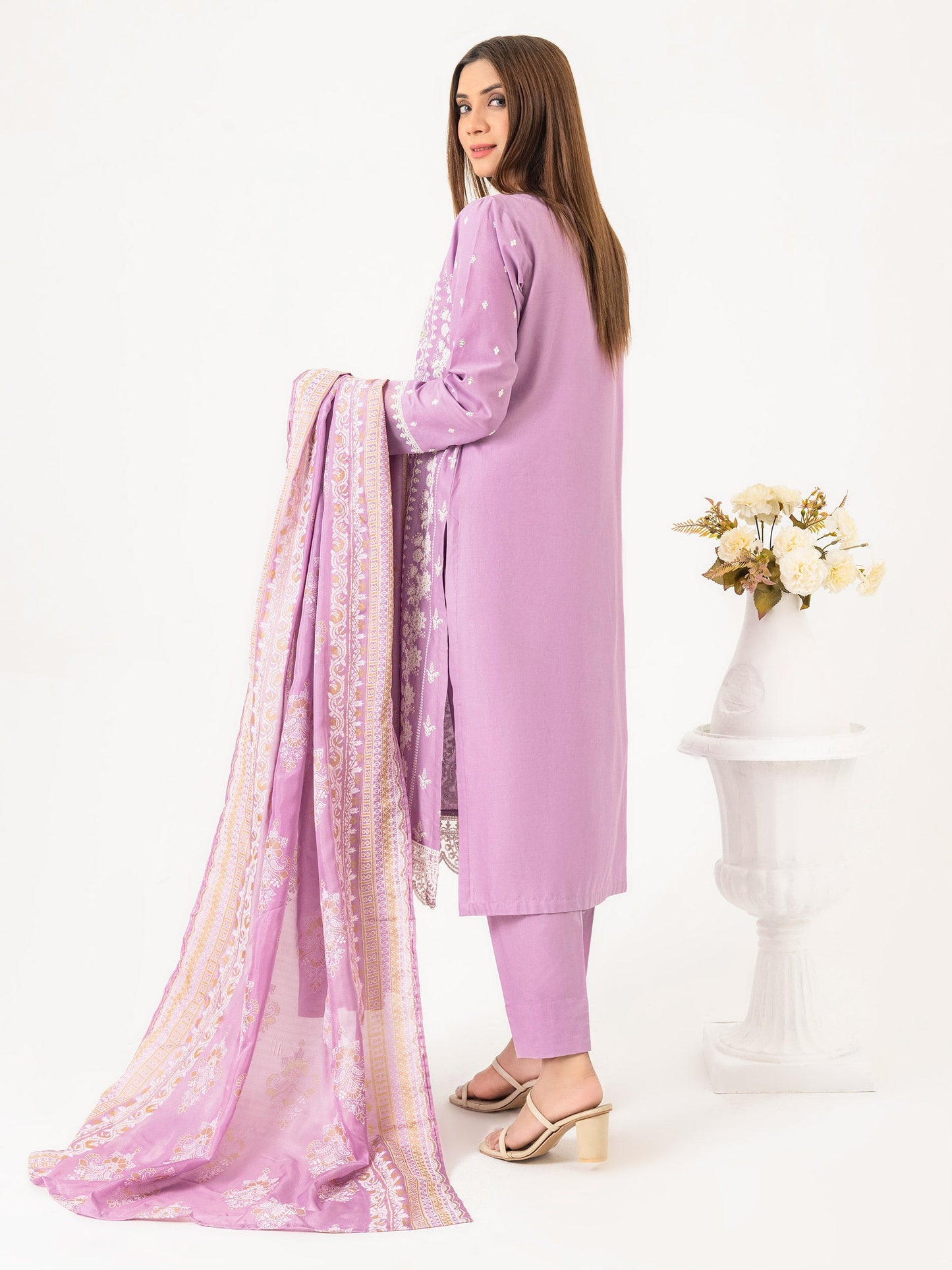 3 Piece Lawn Suit-Embroidered (Pret)