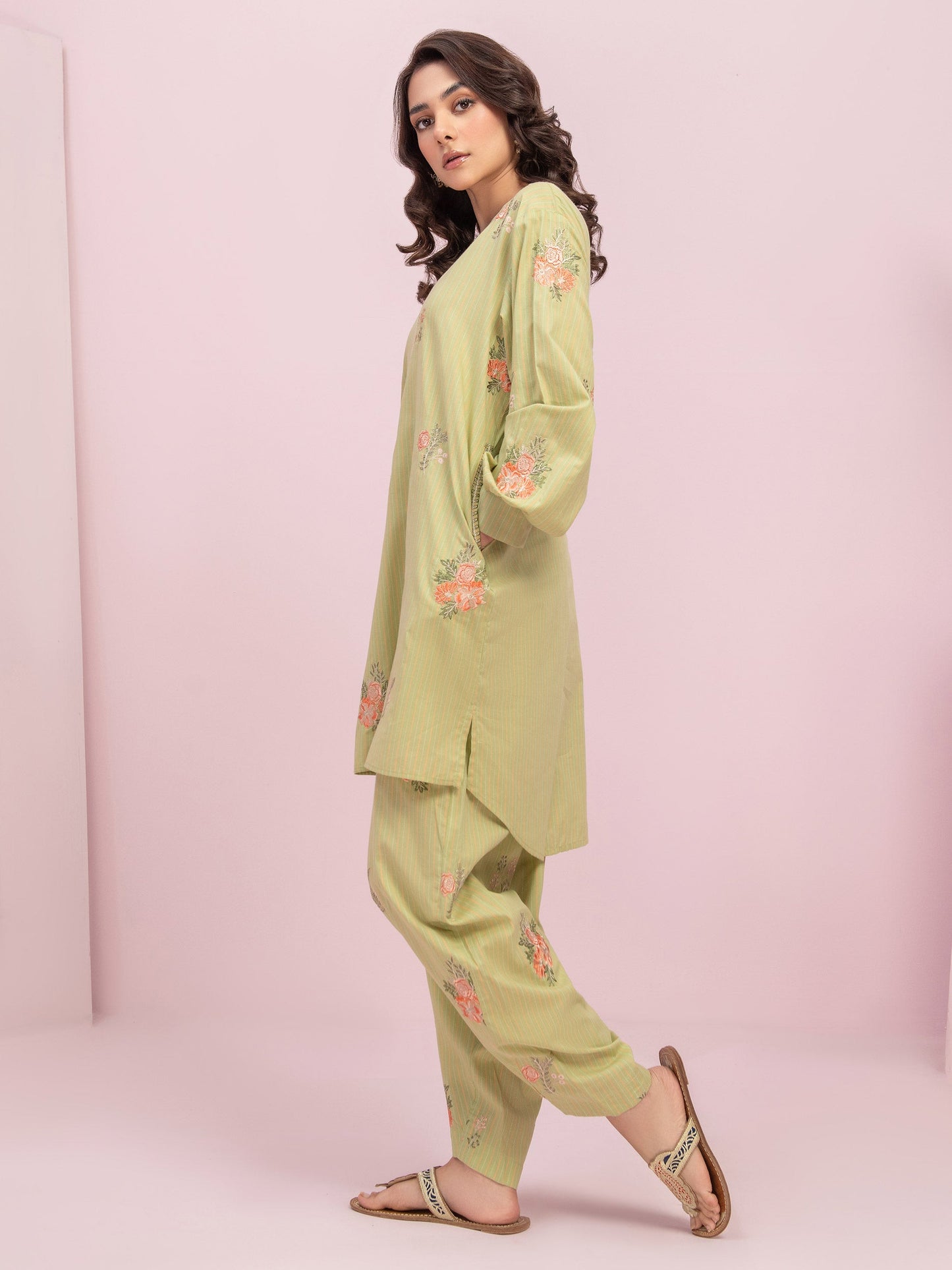 2 Piece Yarn Dyed Suit-Embroidered (Pret)