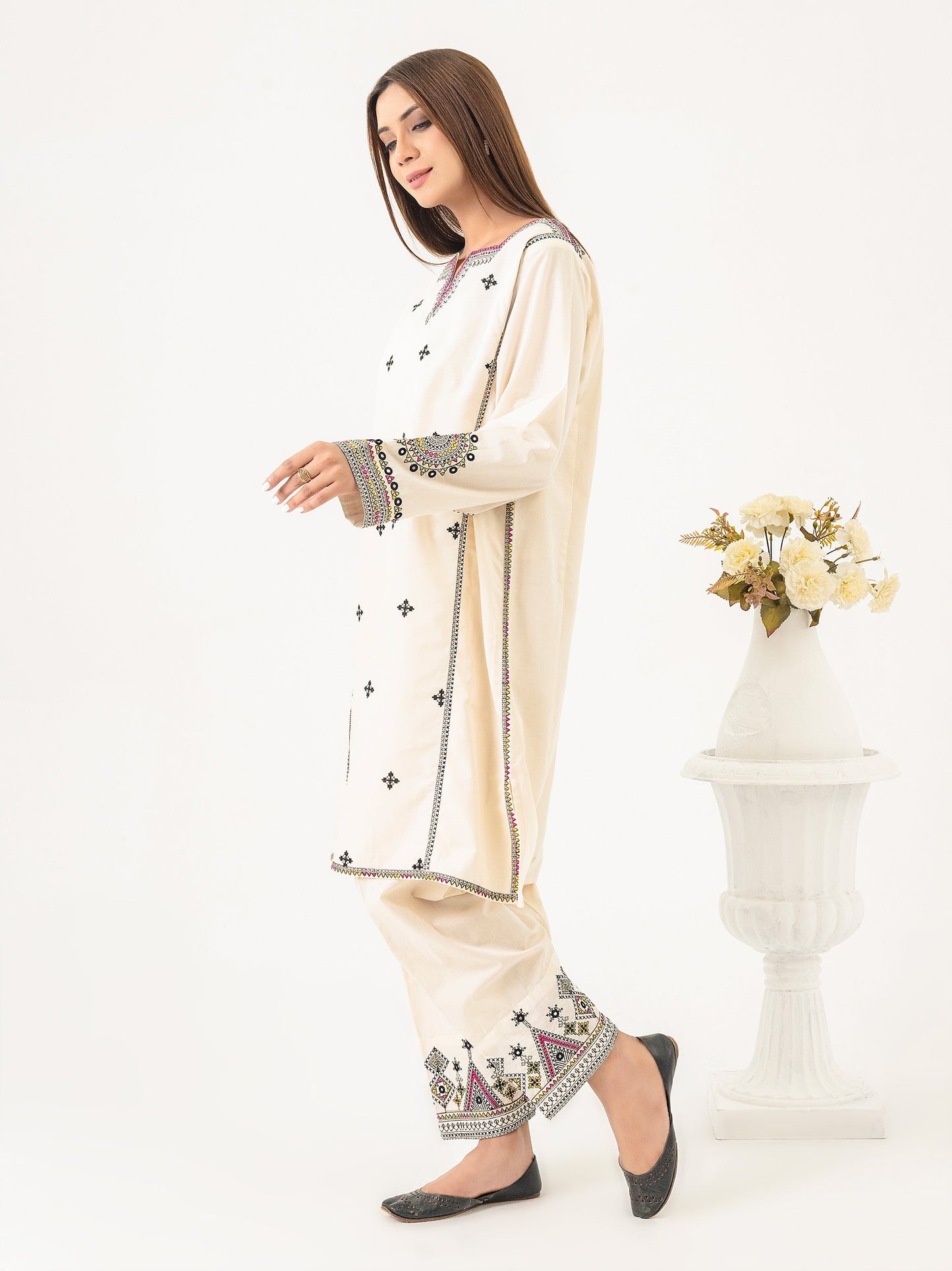 2 Piece Lawn Suit-Embroidered (Pret)