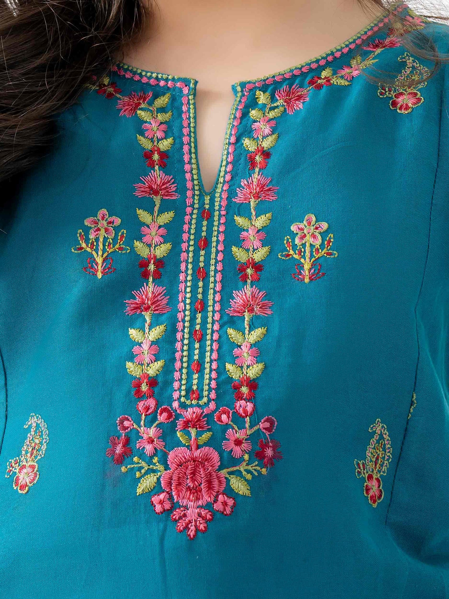 2 Piece Khaddar Suit-Embroidered