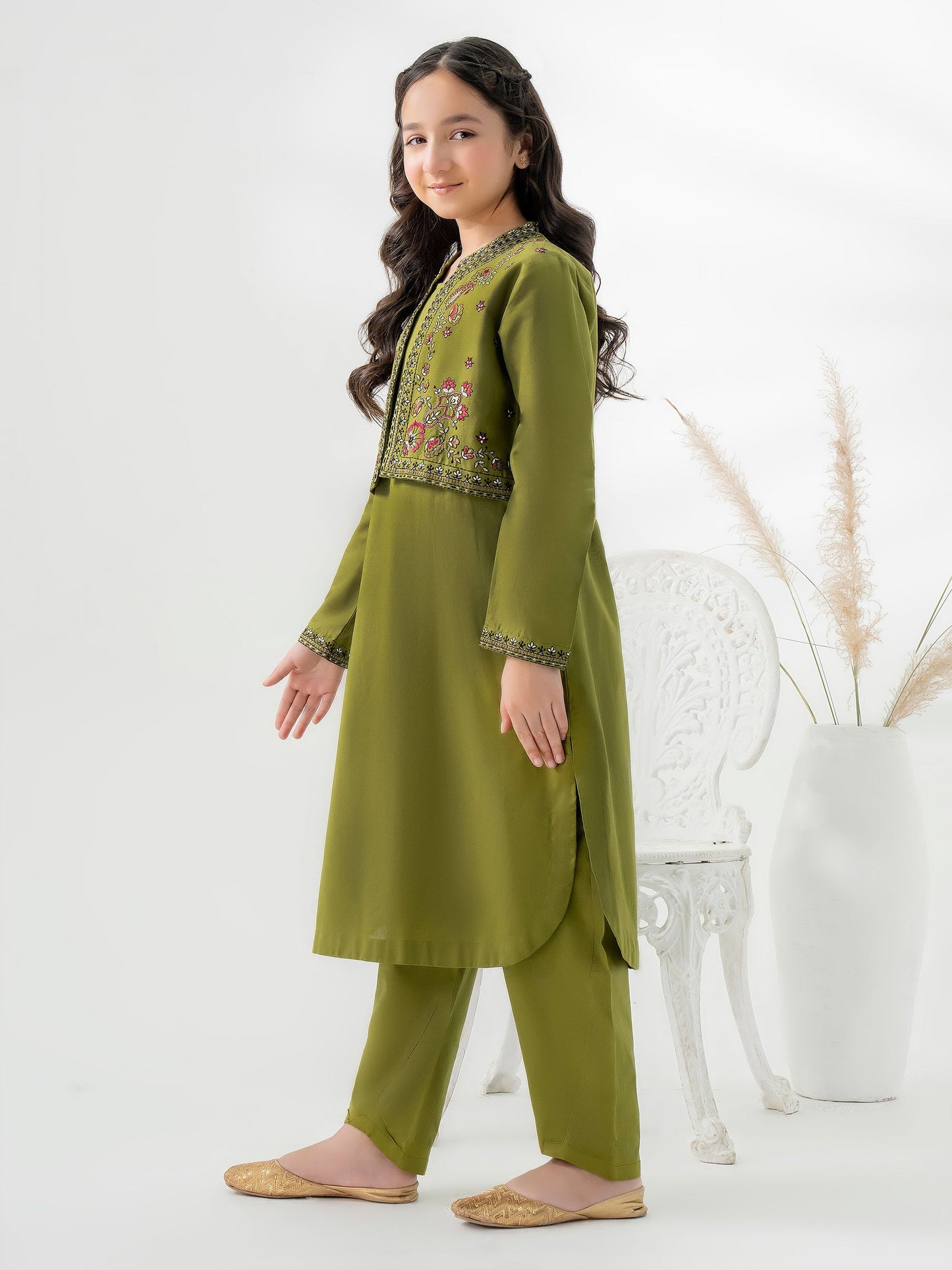 2 Piece Khaddar Suit-Embroidered