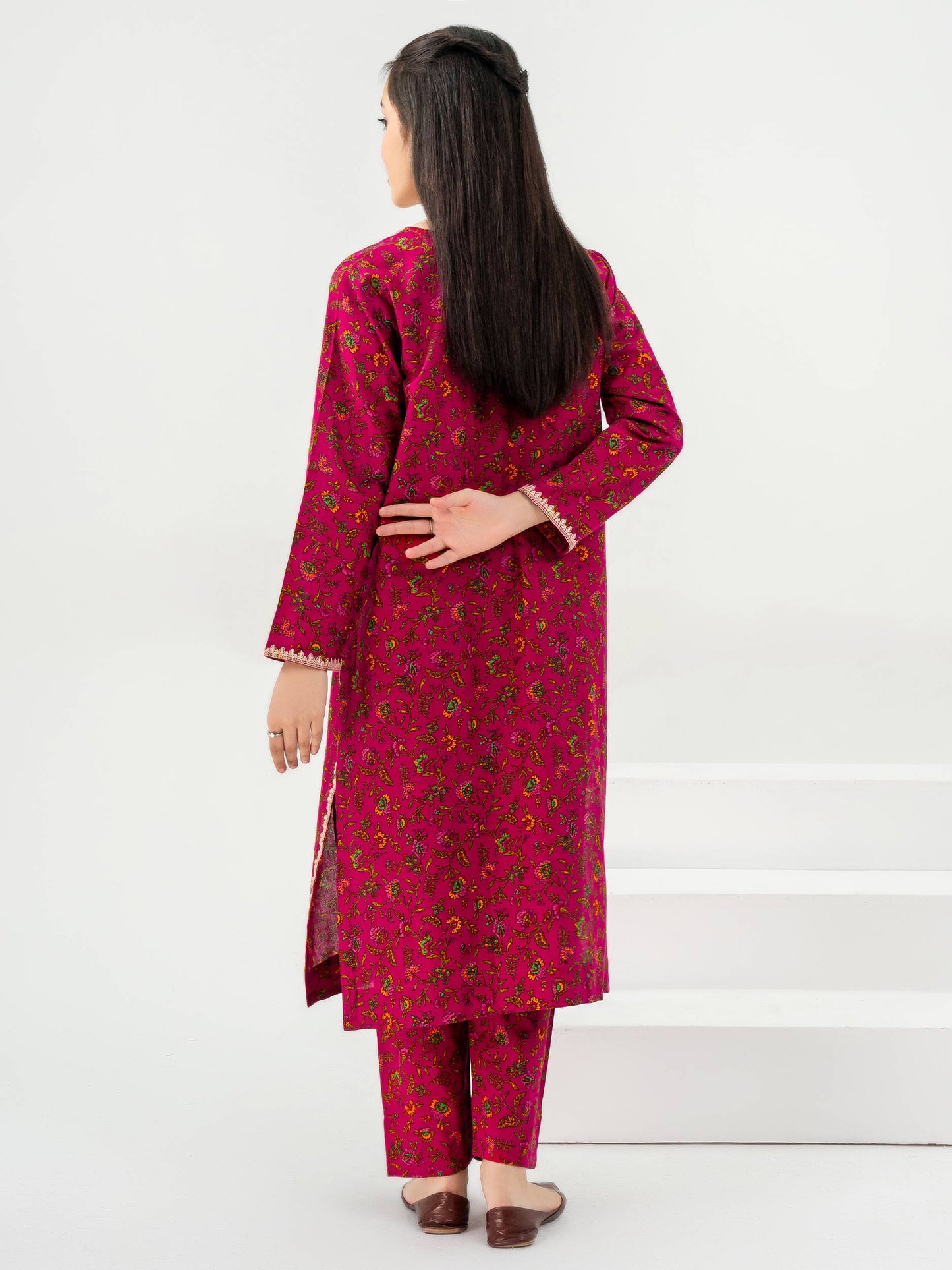 2 Piece Khaddar Suit-Embroidered