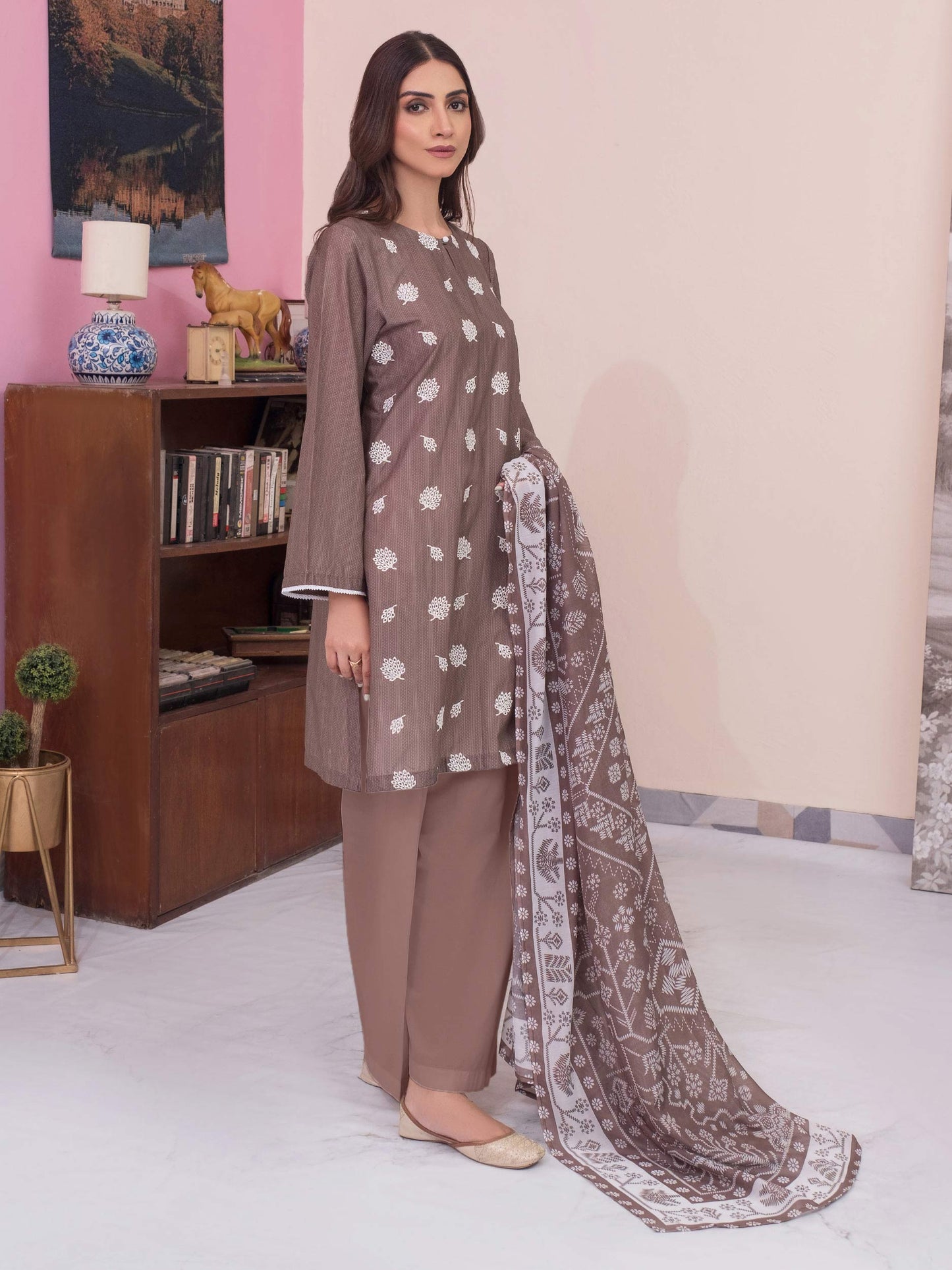 3 Piece Lawn Suit-Embroidered (Unstitched)