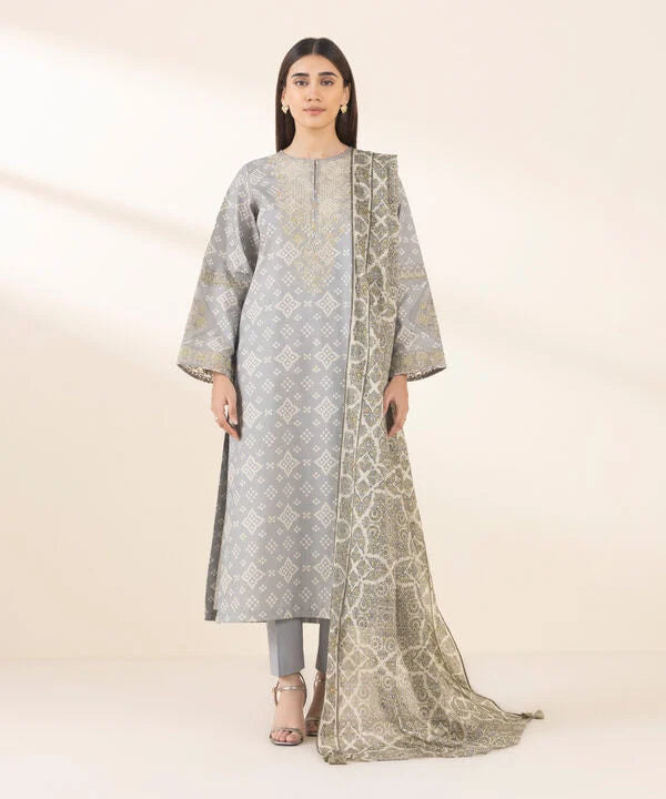 3 Piece - Embroidered Zari Lawn Suit