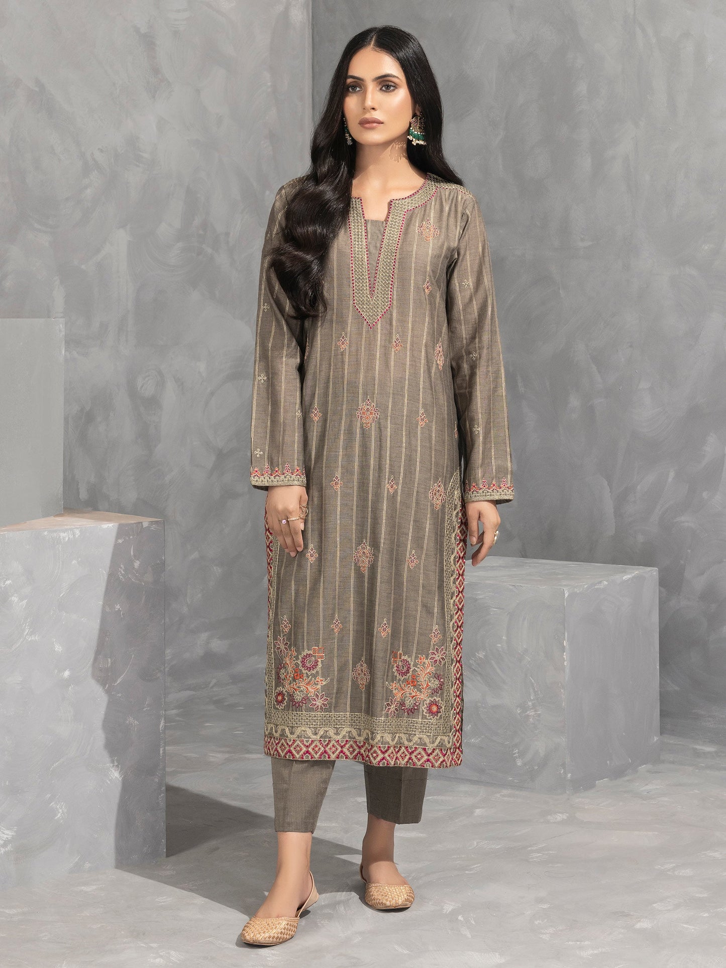 2 Piece Yarn Dyed Suit-Embroidered (Pret)