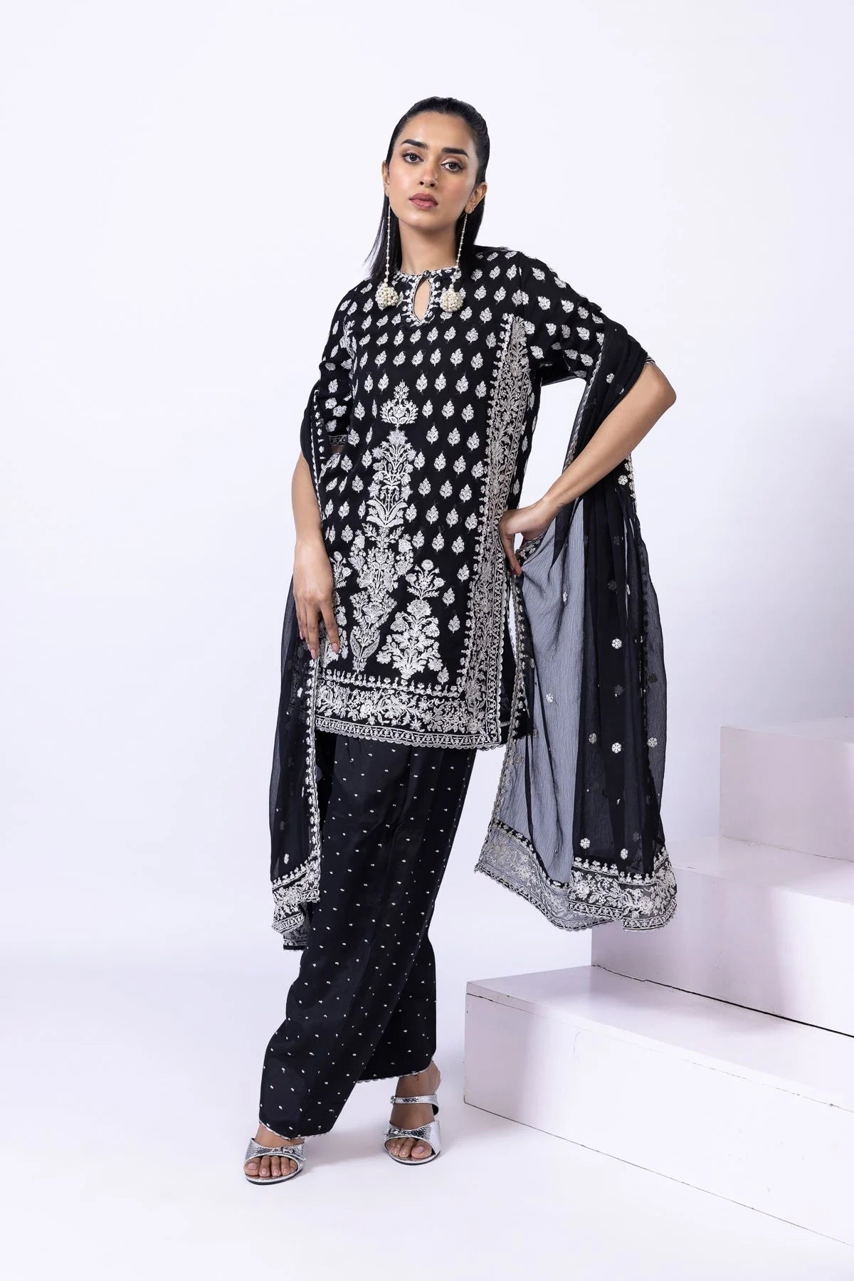 Embroidered | Polyester Crinkle Chiffon Kurta