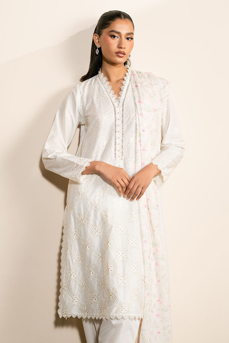 IVORY GLINT- 3PC EMBROIDERED LAWN SUIT