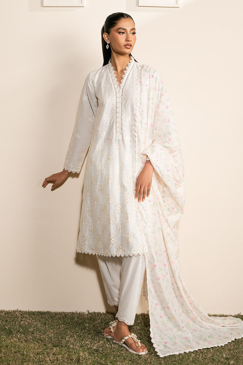 IVORY GLINT- 3PC EMBROIDERED LAWN SUIT